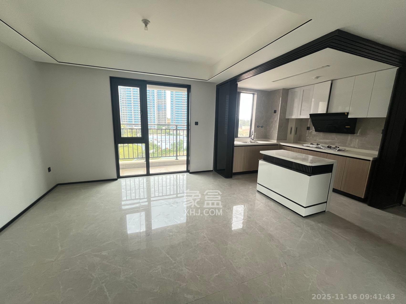 长沙北中心保利时代G区  4室2厅2卫    3500.0元/月室内图