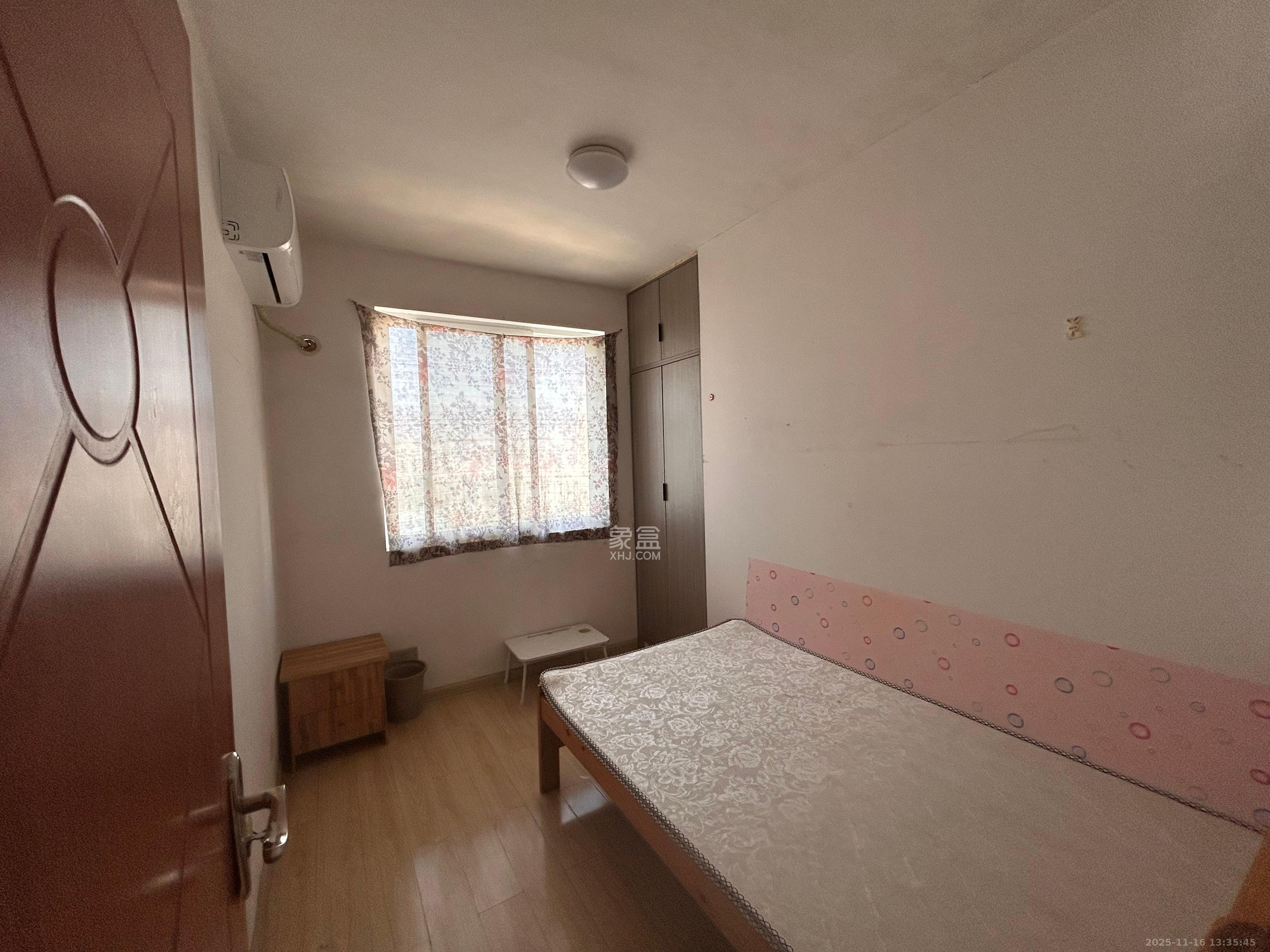 麓谷锦和园  3室2厅1卫    2000.0元/月室内图