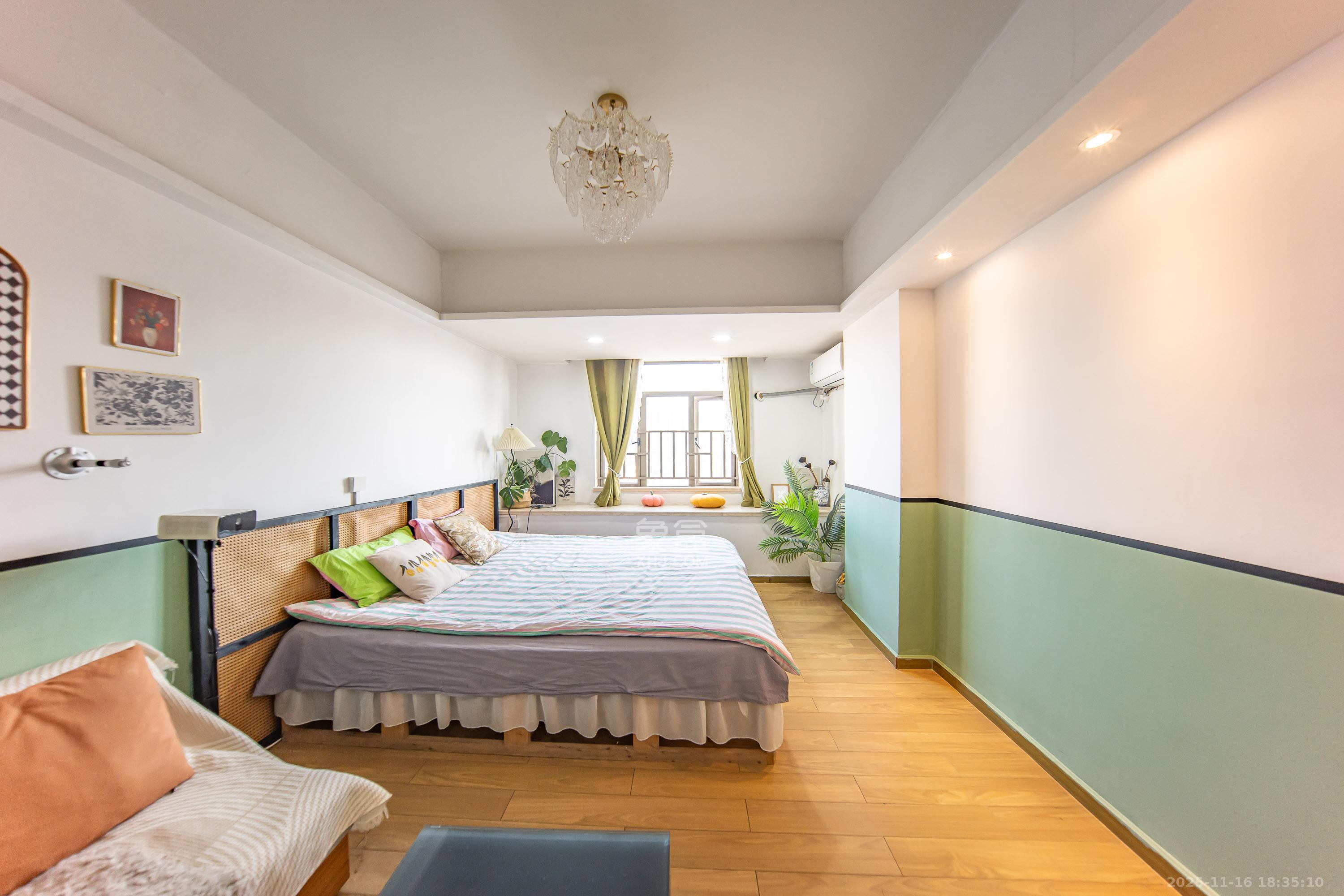 米兰春天 1室1厅1卫 16.8万 米兰春天 1室1厅1卫 16.8万卧室