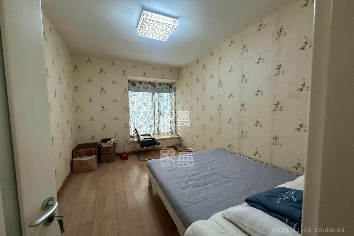 藏珑湖上国际花园 3室2厅2卫 3600.0元/月 藏珑湖上国际花园 3室2厅2卫 3600.0元/月室内图