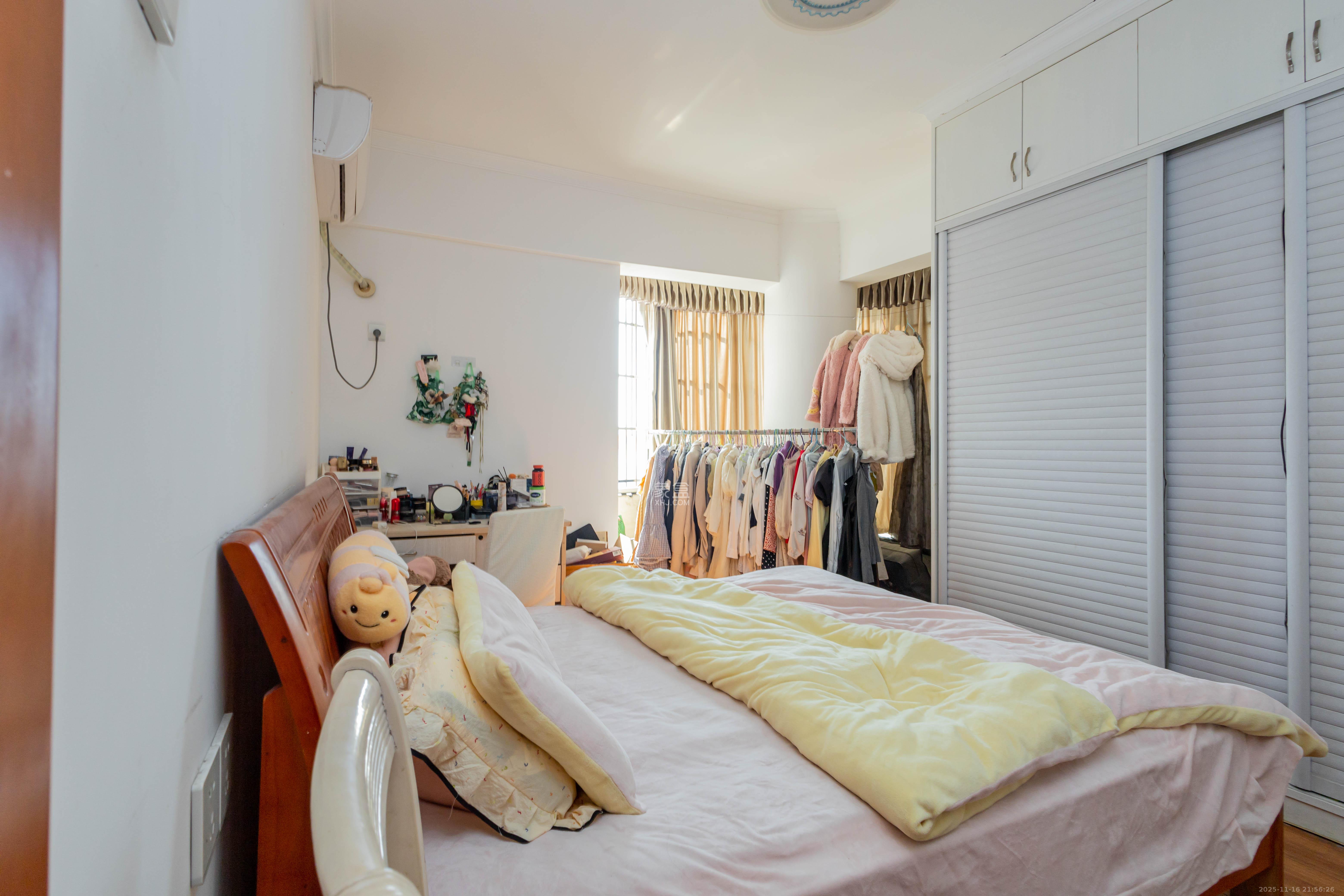 星城国际 3室2厅2卫 52.8万 星城国际 3室2厅2卫 52.8万卧室