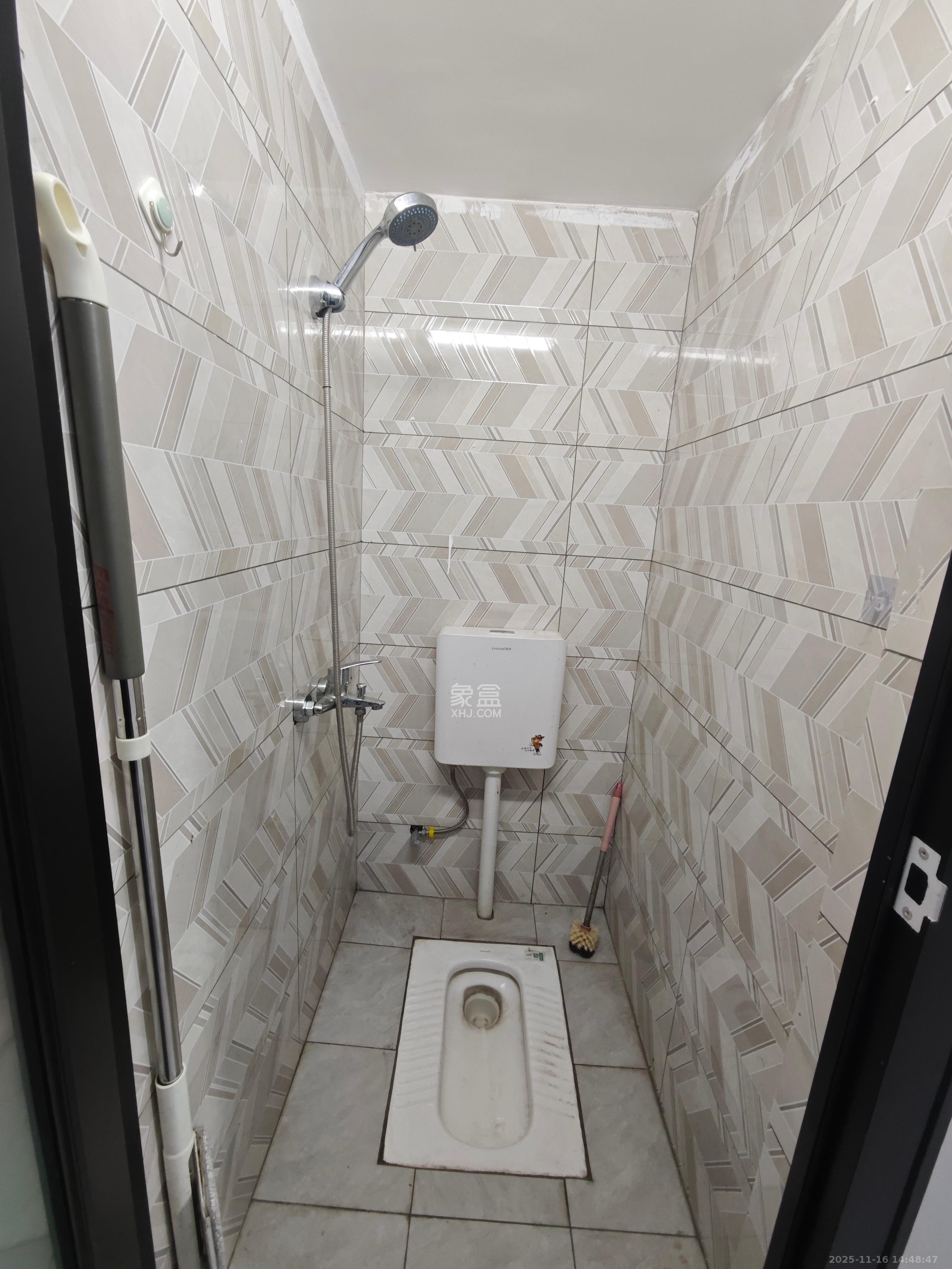 五一新村安置小区（永定社区、永兴社区、永祥社区）  1室1厅1卫    1500.0元/月室内图