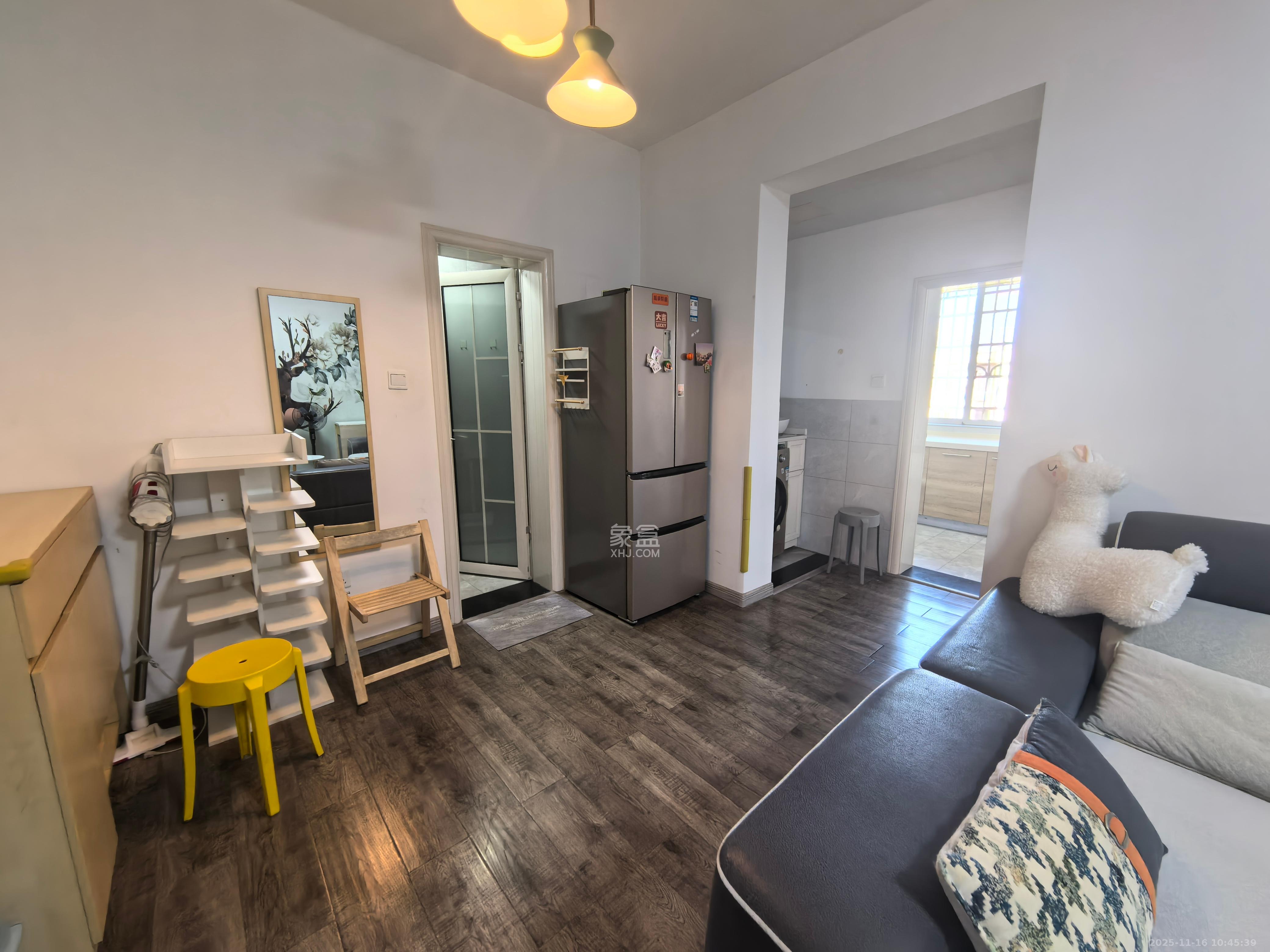 工业局宿舍 2室1厅1卫 1880.0元/月 工业局宿舍 2室1厅1卫 1880.0元/月室内图