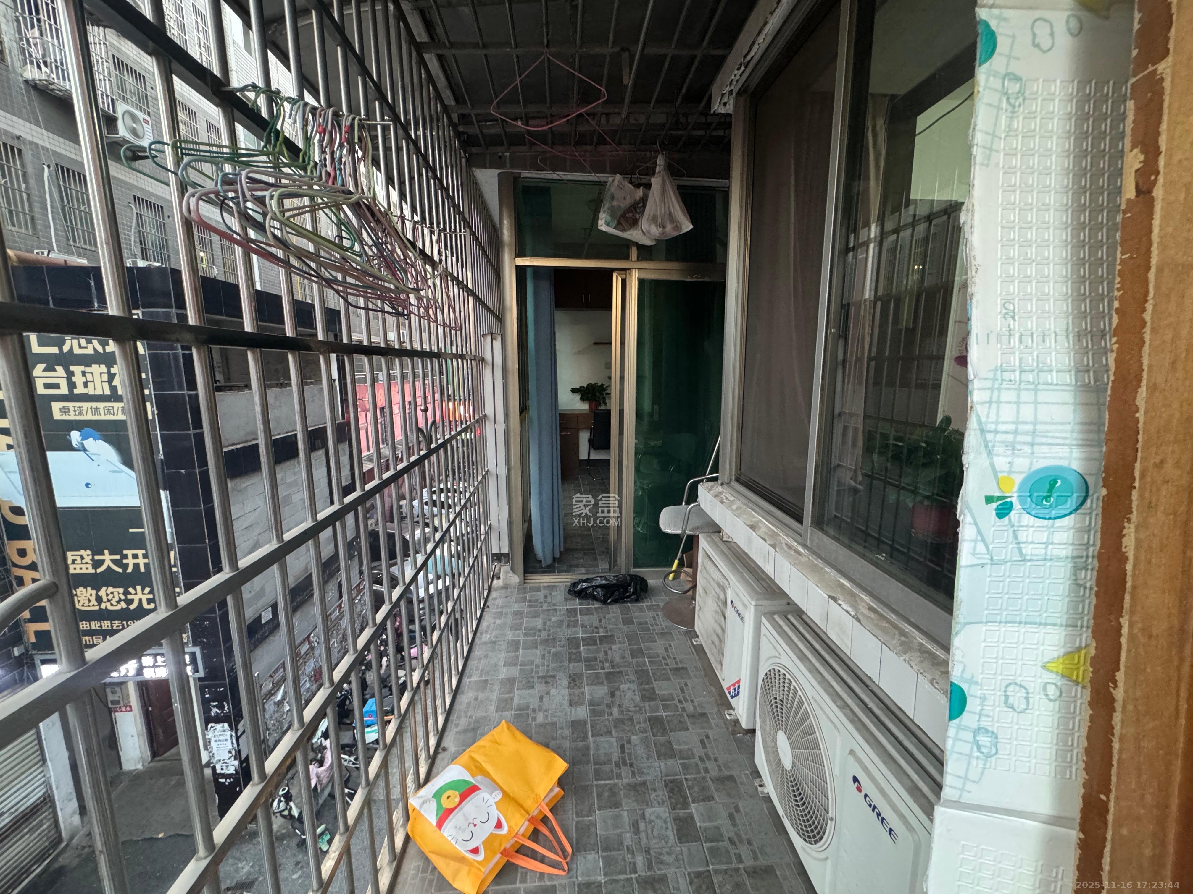 湘绣城  1室0厅0卫    1700.0元/月室内图