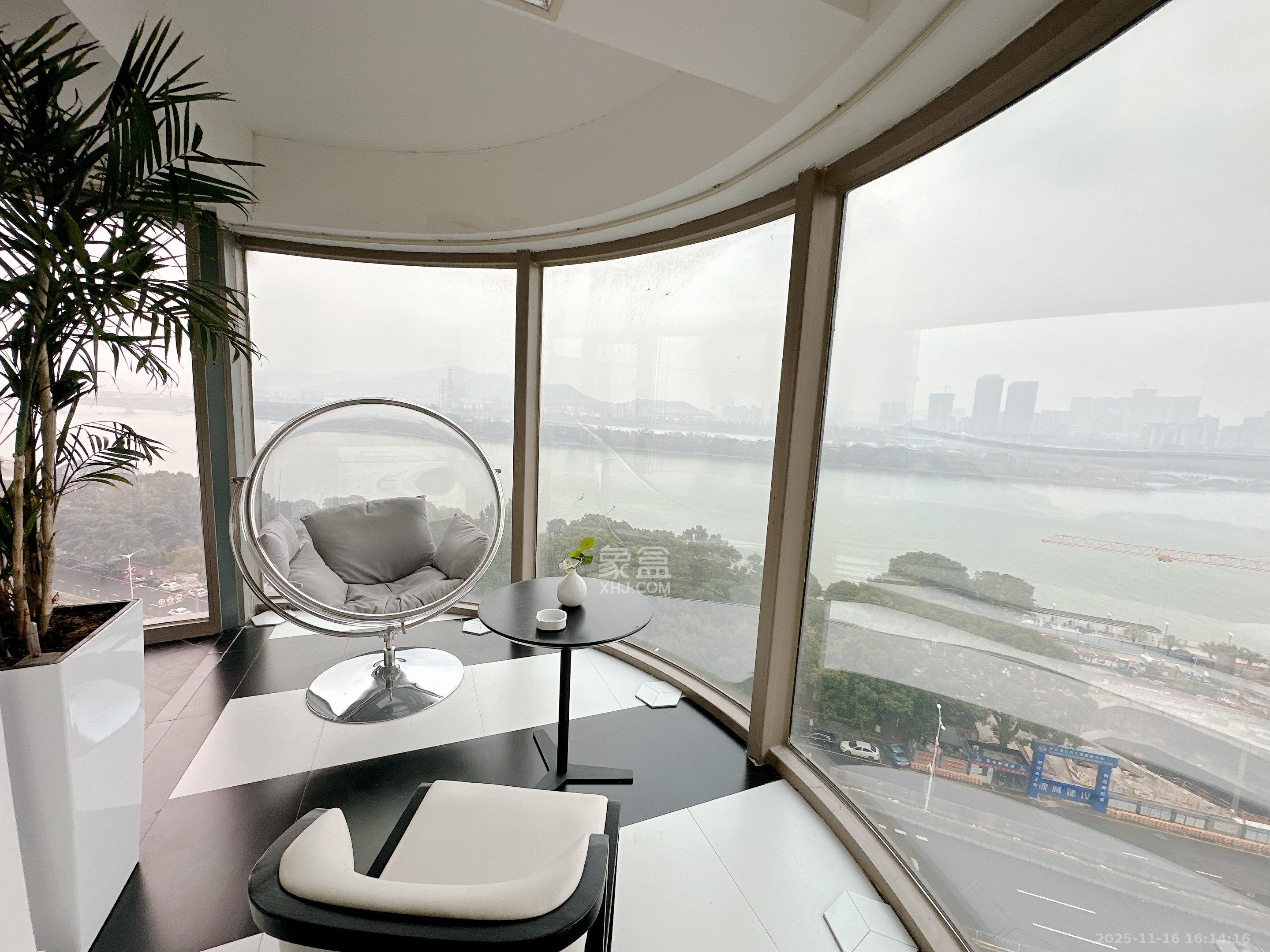 潮宗御苑  3室2厅2卫    7000.0元/月室内图