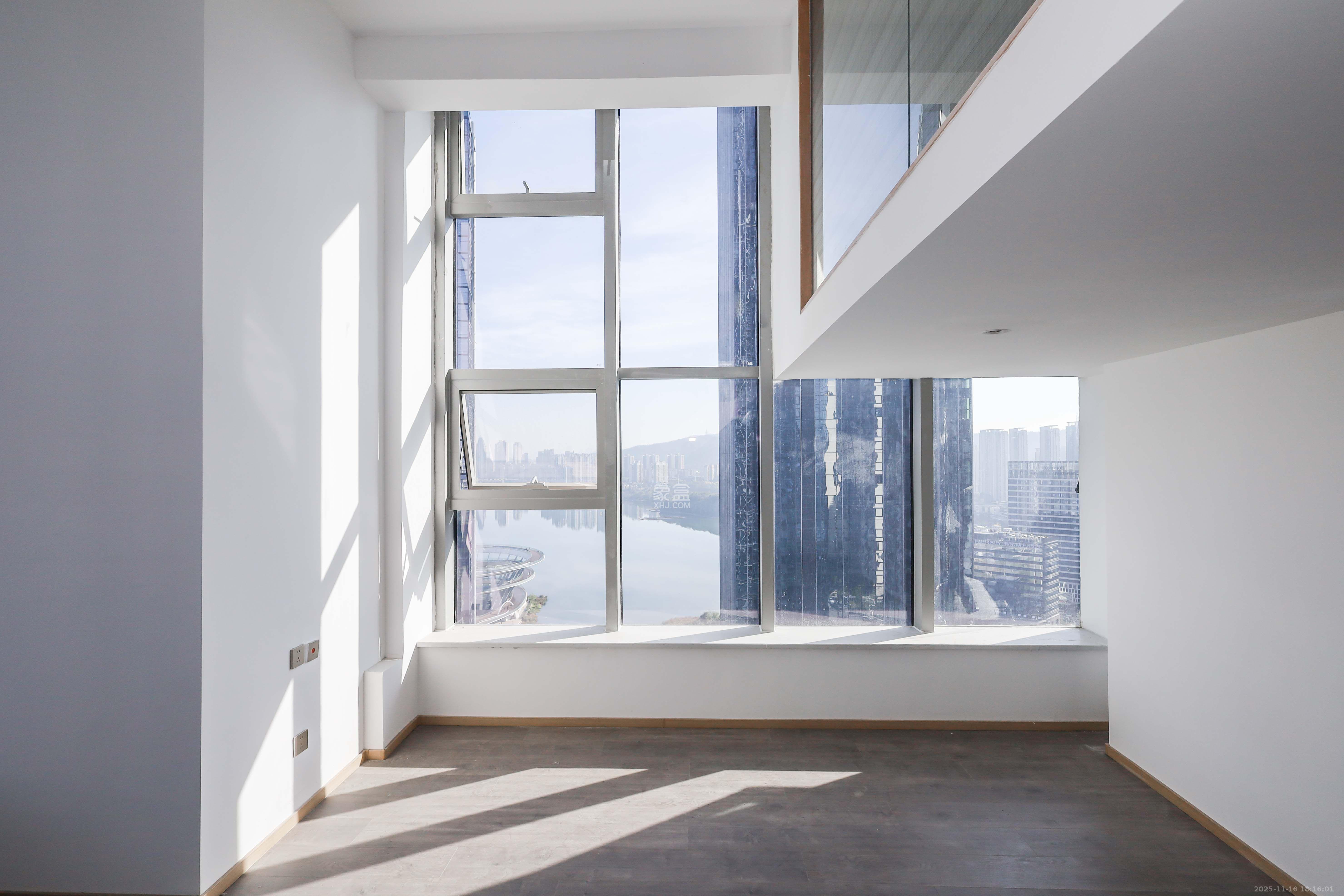 正荣梅溪紫阙台  2室2厅1卫    3800.0元/月室内图