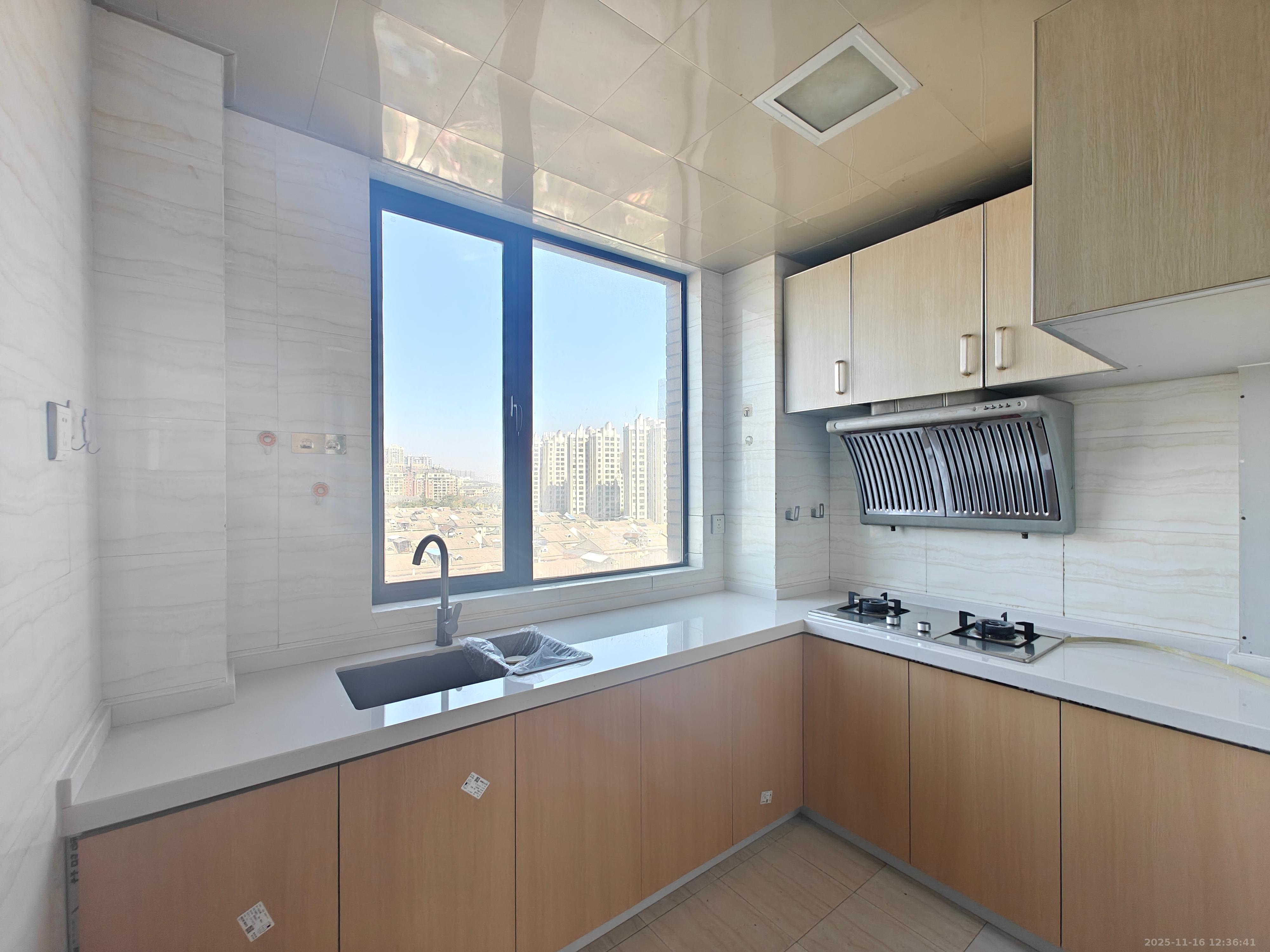 三江花中城 2室1厅1卫 2300.0元/月 三江花中城 2室1厅1卫 2300.0元/月室内图