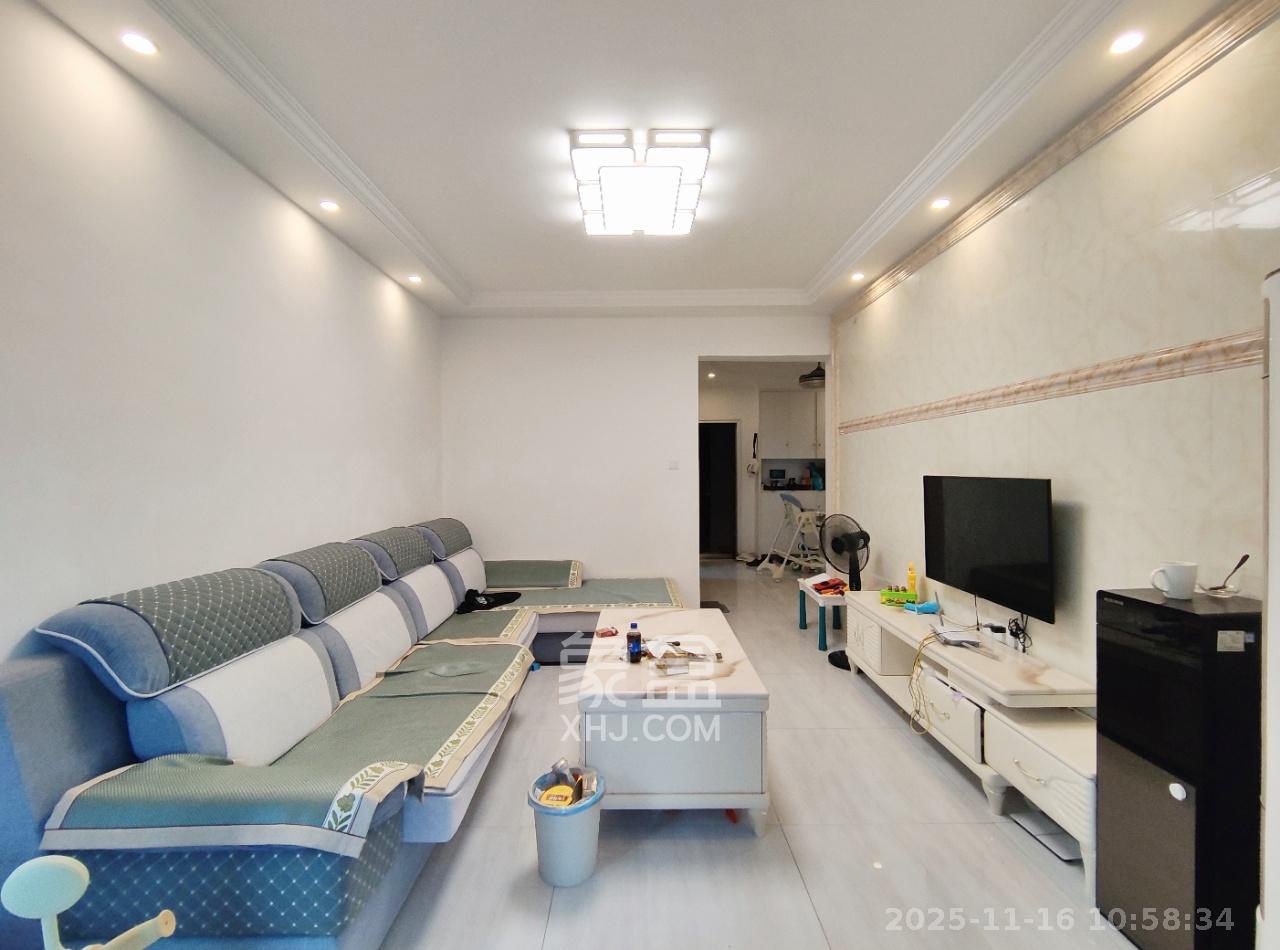 盛世耀凯 2室2厅1卫 2400.0元/月 盛世耀凯 2室2厅1卫 2400.0元/月室内图