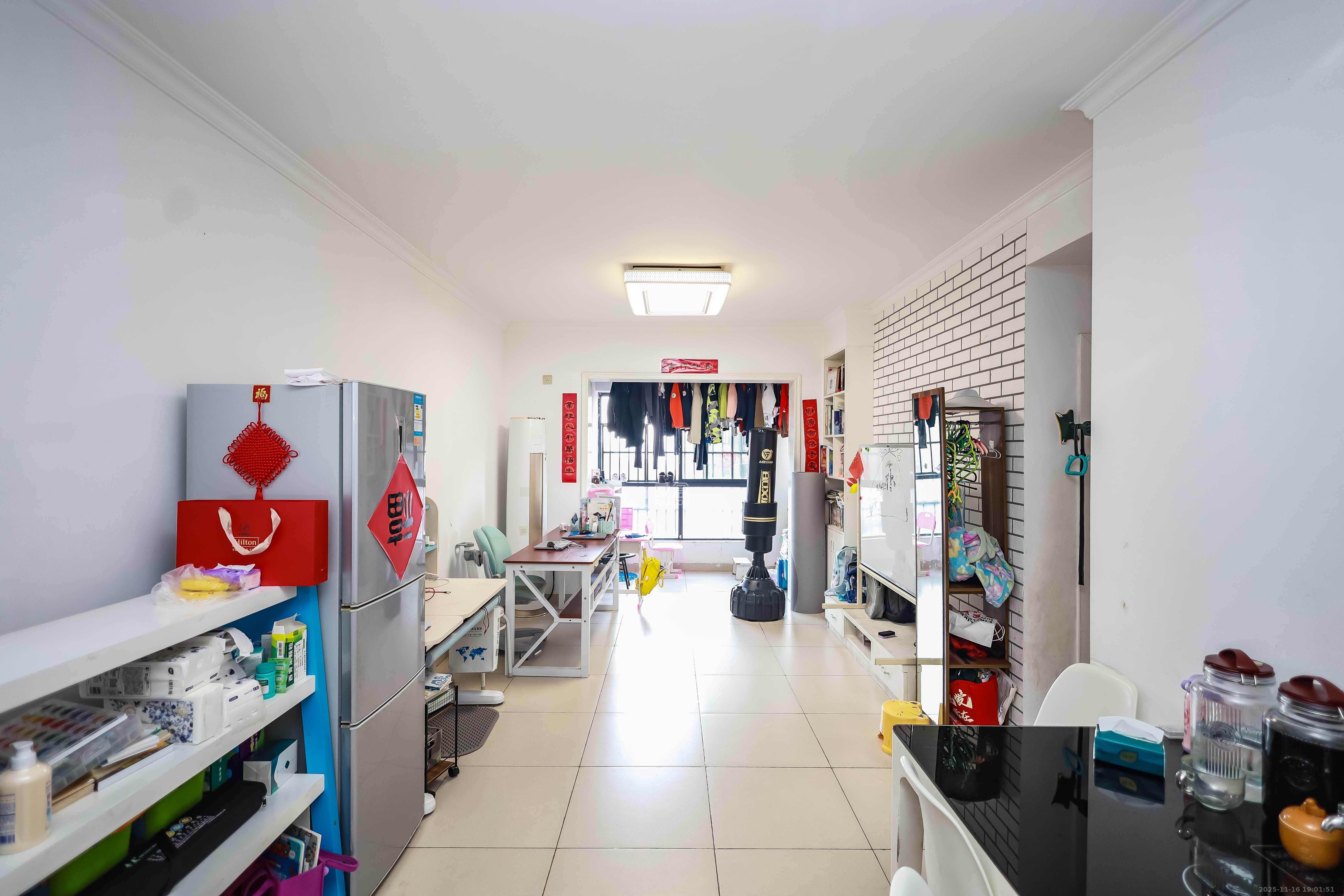 天麓尚层 3室2厅1卫 68.8万 天麓尚层 3室2厅1卫 68.8万客厅