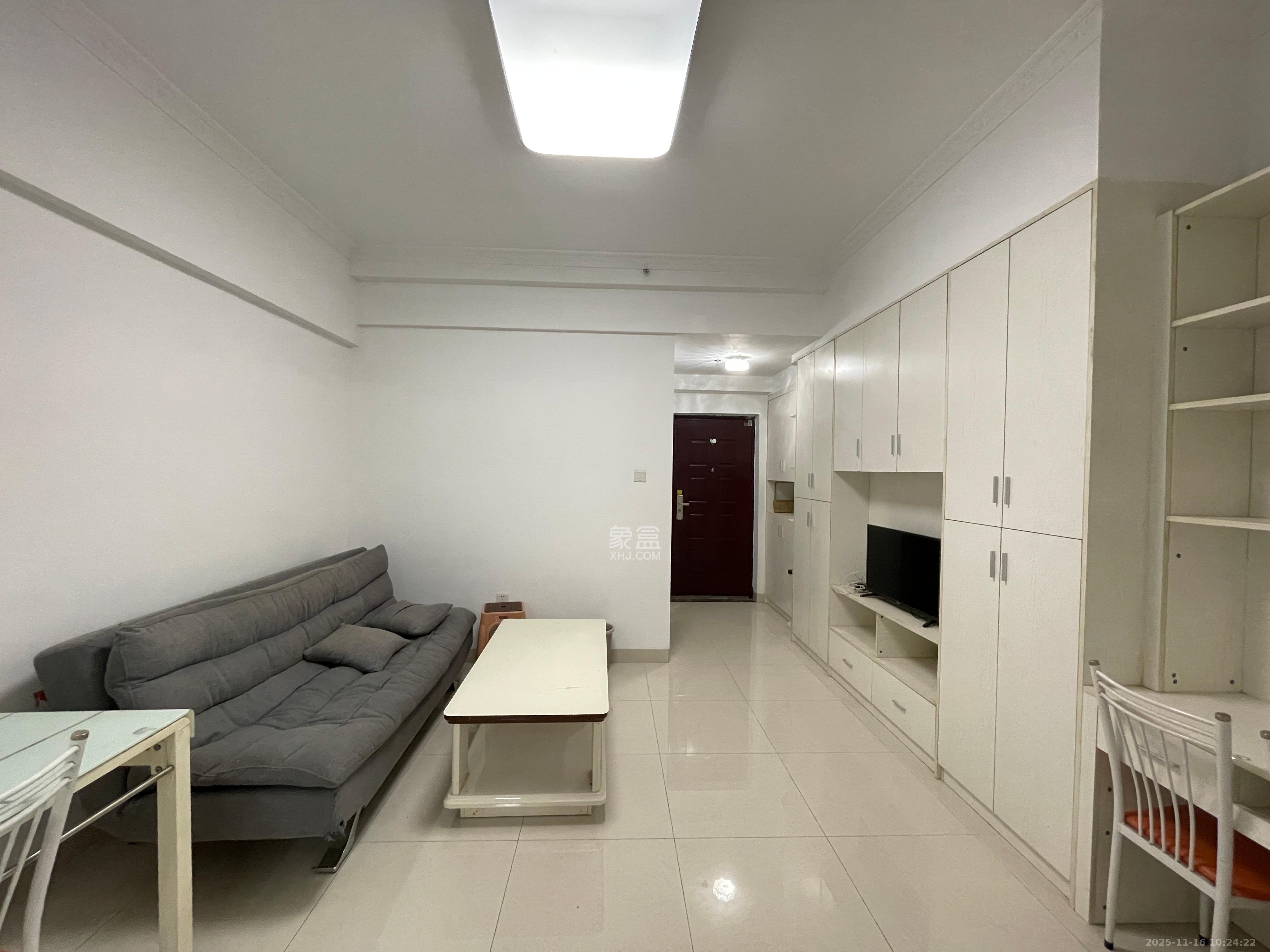 和隆花半里  1室1厅1卫    1700.0元/月室内图