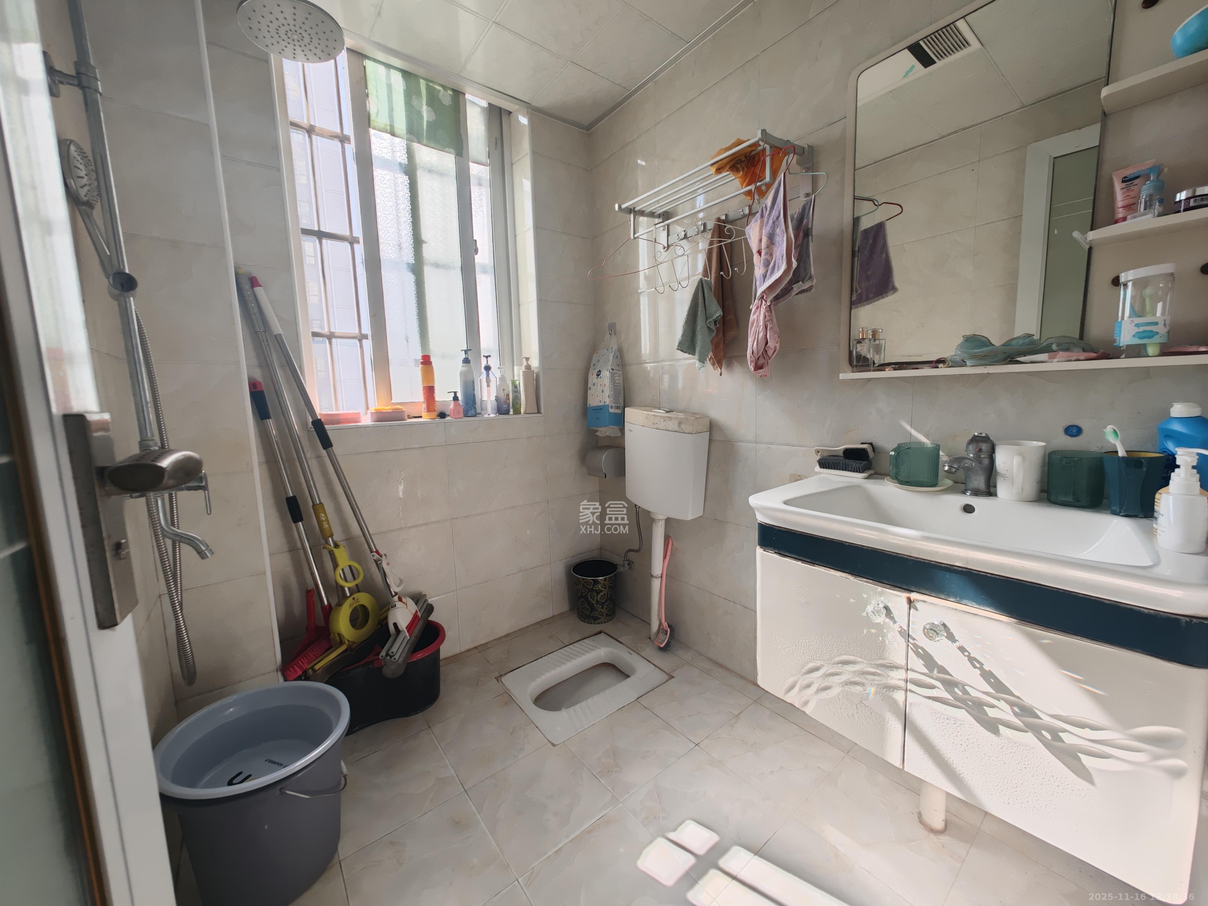 汀湘十里  1室0厅0卫    1900.0元/月室内图