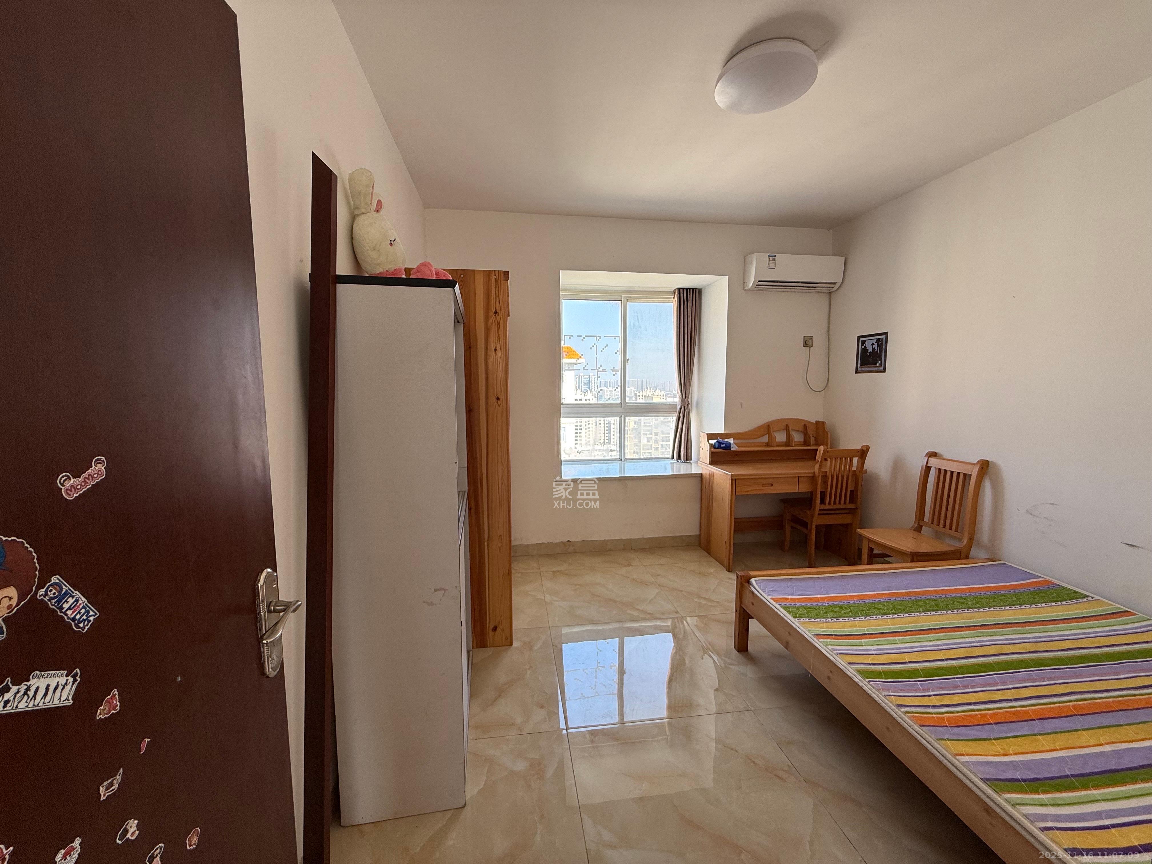 嘉盛华庭(一期、二期、三期) 3室2厅1卫 2300.0元/月 嘉盛华庭(一期、二期、三期) 3室2厅1卫 2300.0元/月室内图