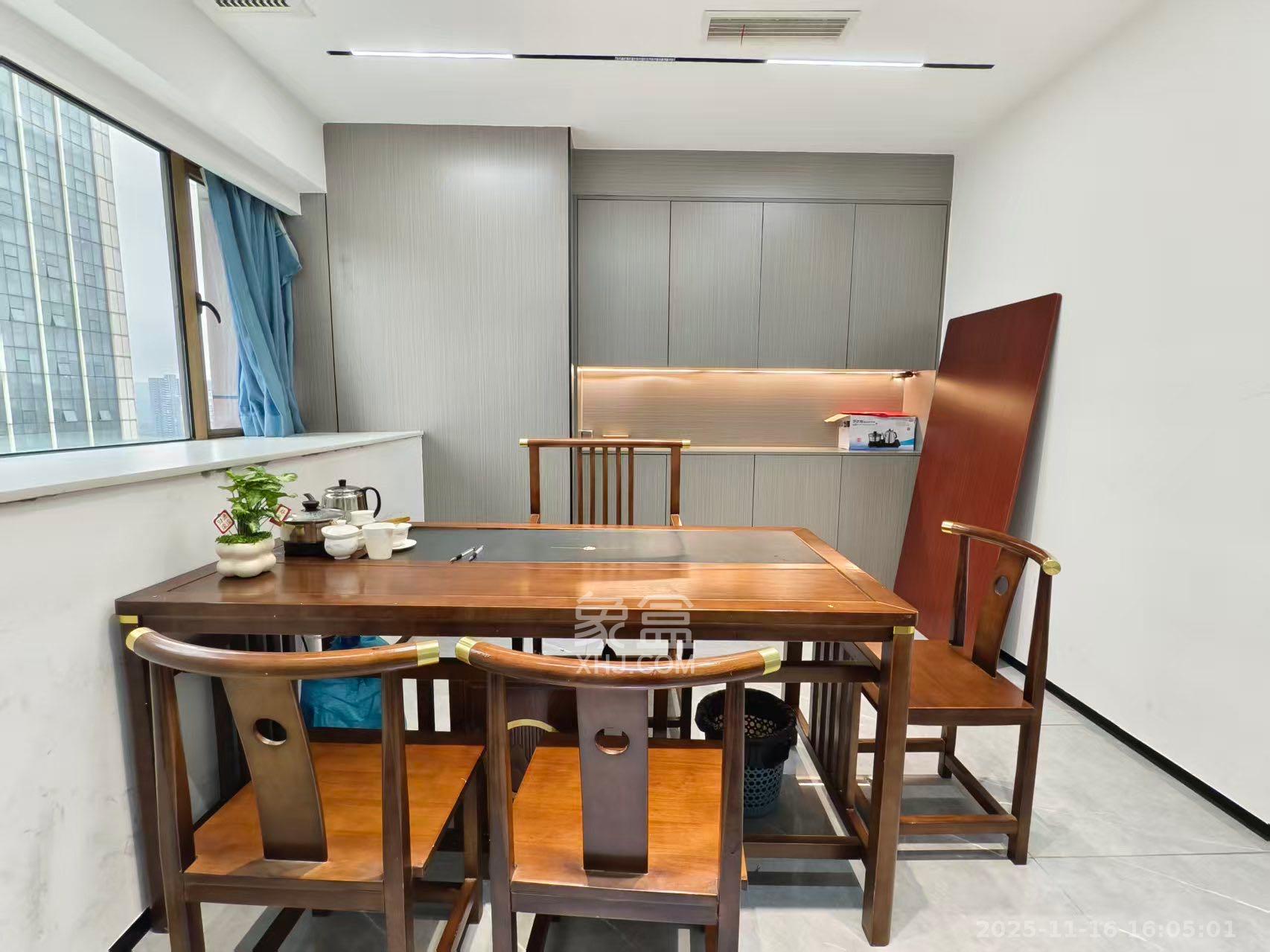 嘉盛国际广场  1室1厅1卫    8000.0元/月室内图