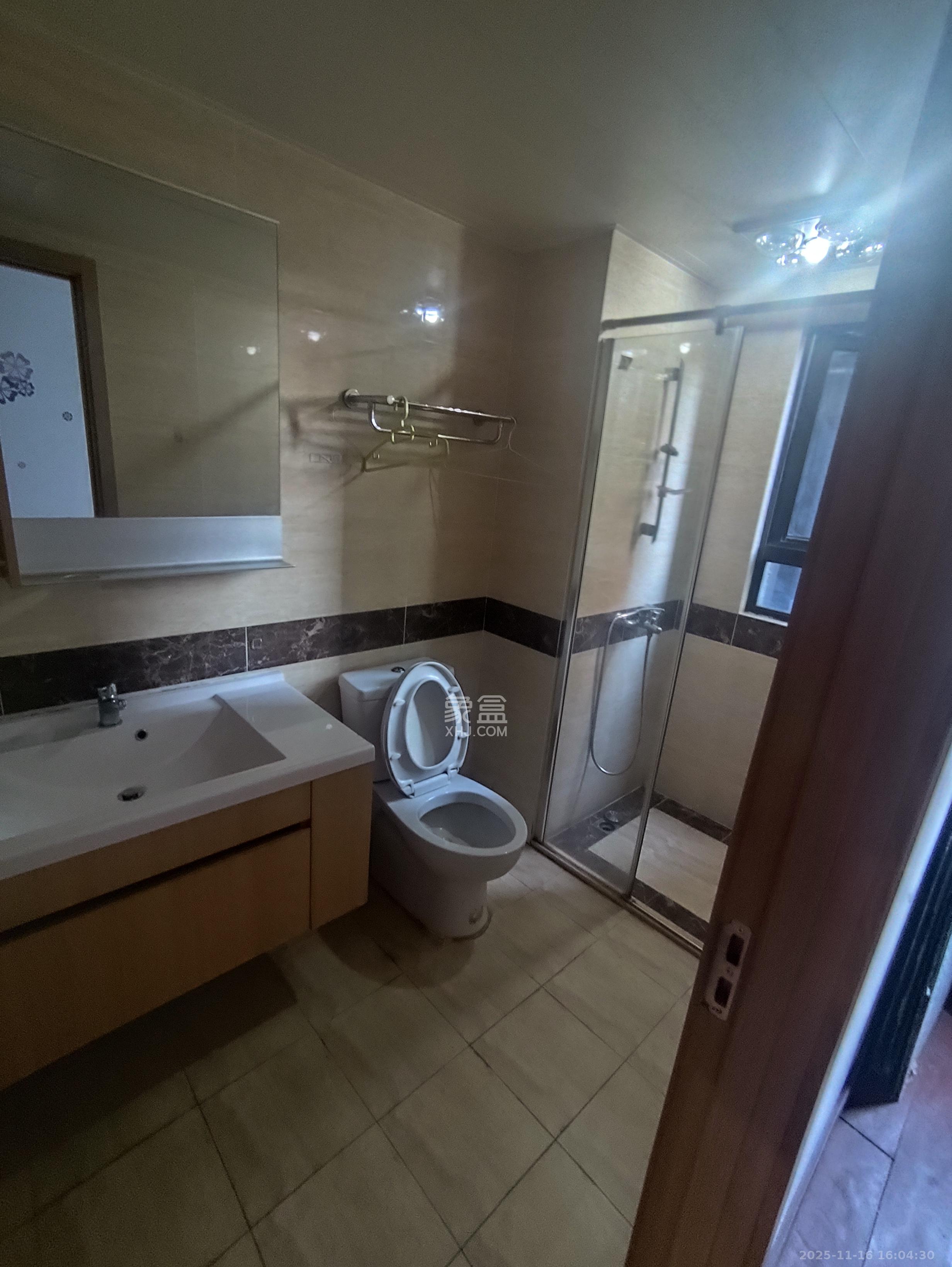 万科魅力之城非凡里  3室2厅2卫    2300.0元/月室内图