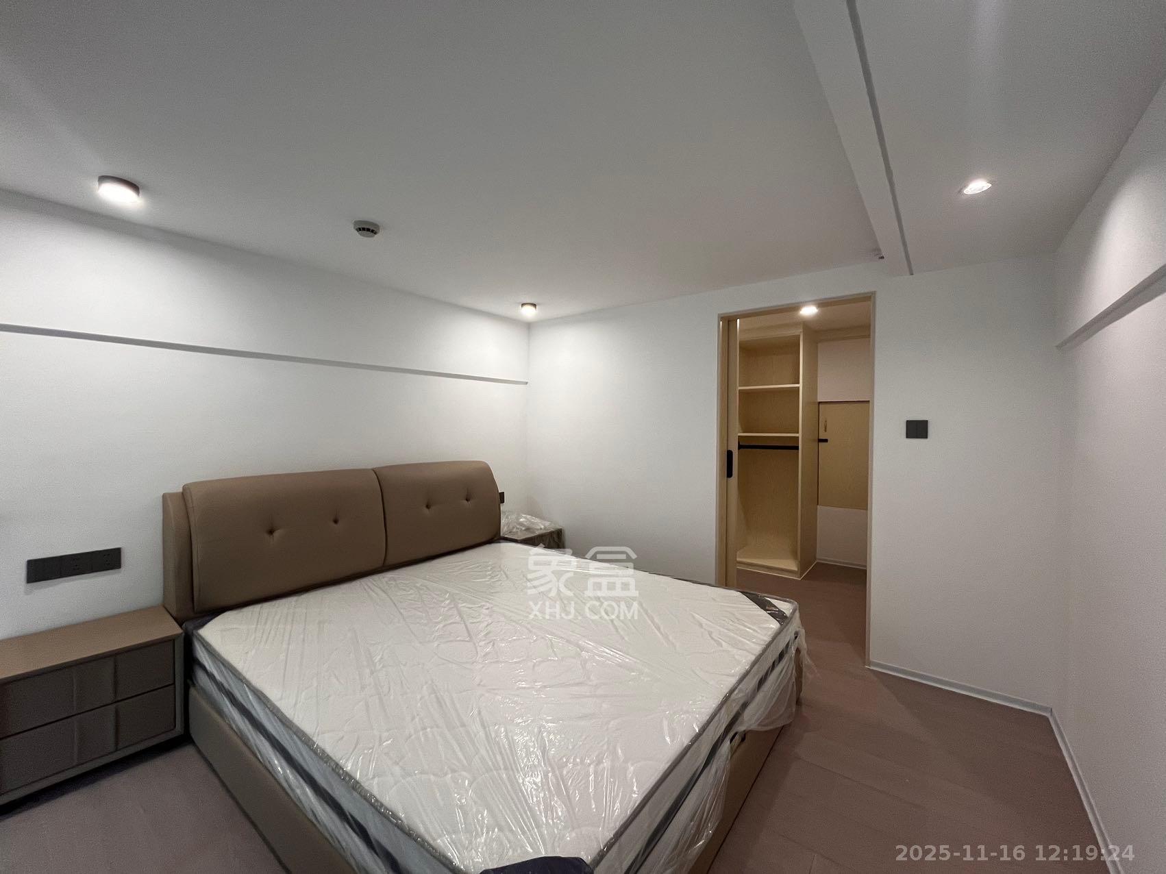 卓越江岸 1室1厅1卫 2500.0元/月 卓越江岸 1室1厅1卫 2500.0元/月室内图