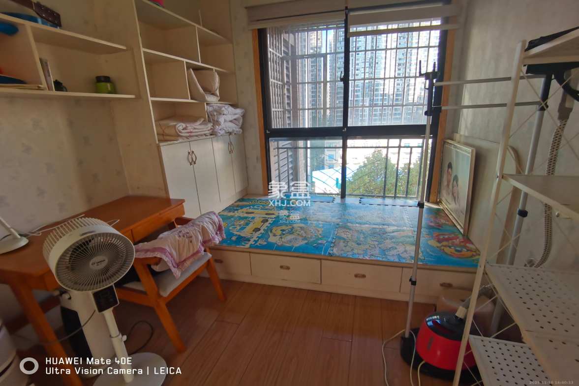 华润凤凰城一期 3室2厅1卫 1800.0元/月 华润凤凰城一期 3室2厅1卫 1800.0元/月室内图