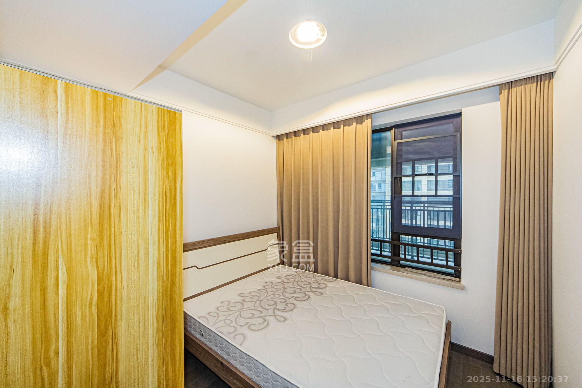 龙湖春江天玺  1室0厅0卫    4000.0元/月室内图