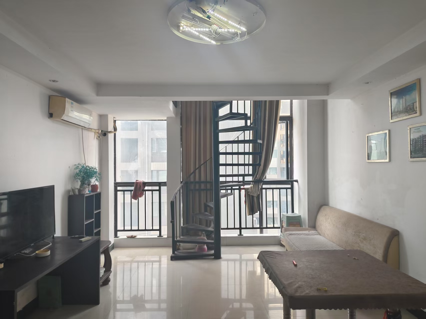 龙泰上品 1室0厅0卫 800.0元/月 龙泰上品 1室0厅0卫 800.0元/月室内图