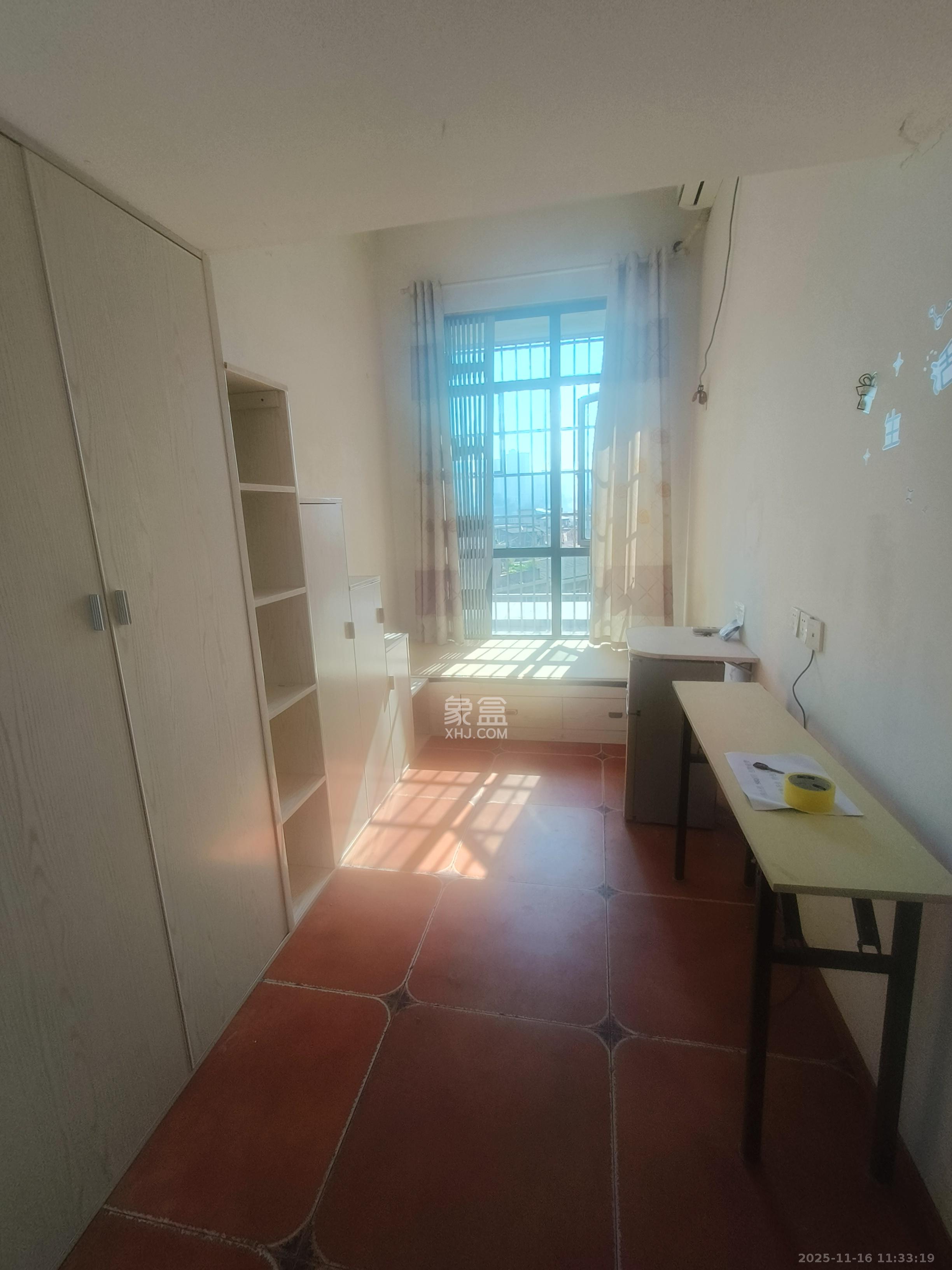 叠彩兰亭  1室1厅1卫    980.0元/月室内图