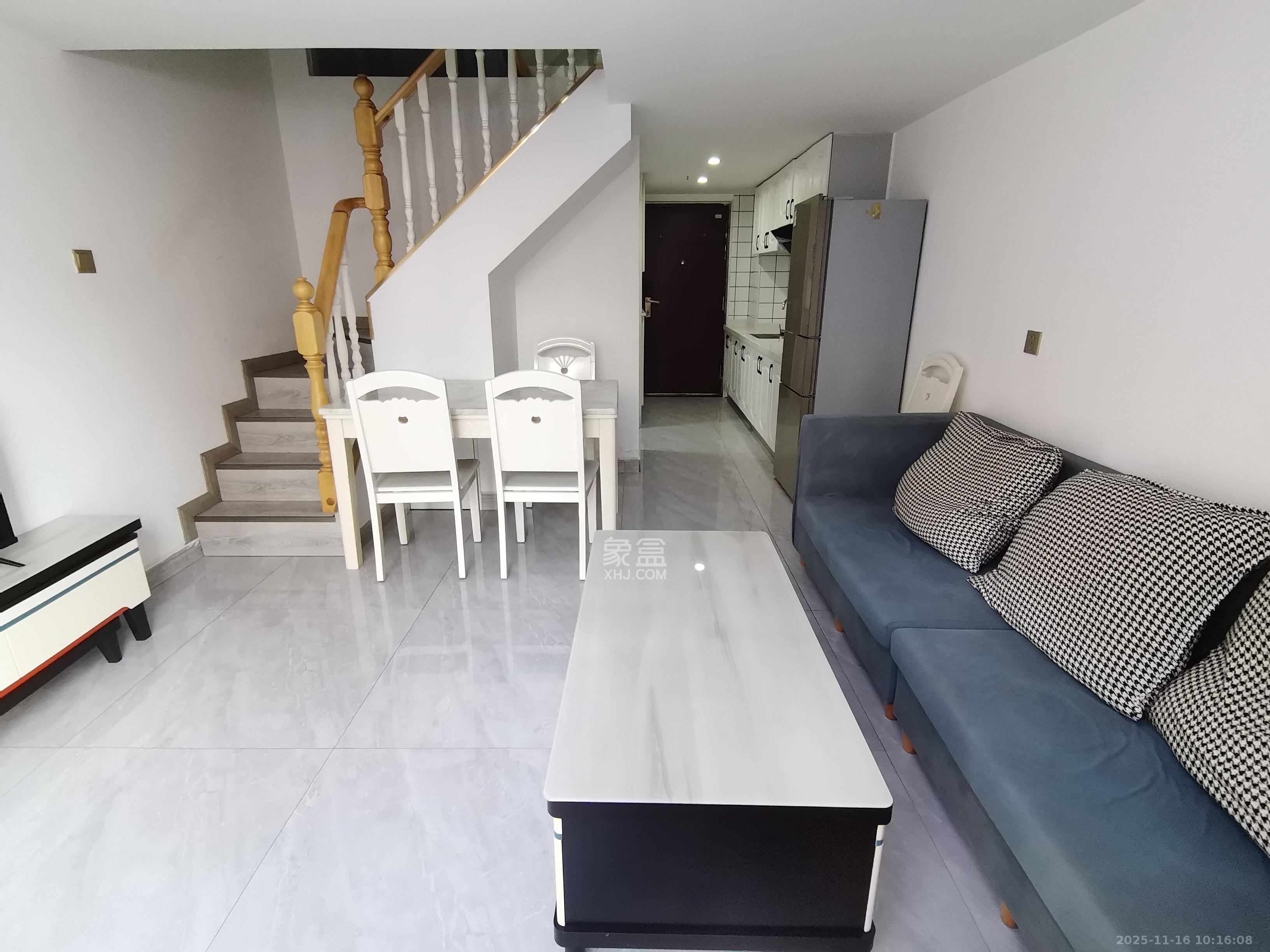 润和滨江府  2室1厅1卫    1800.0元/月室内图