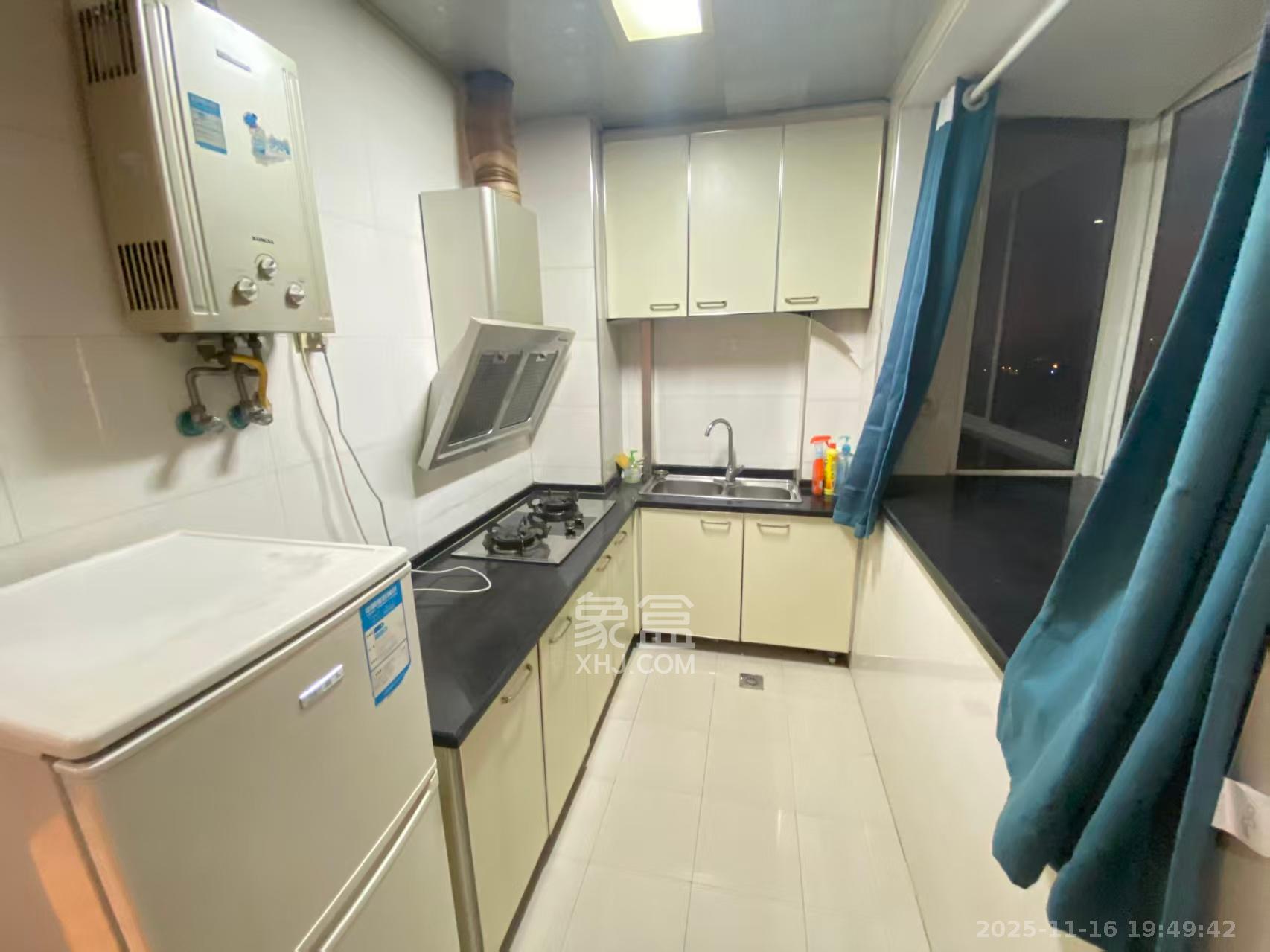 月湖兰庭  1室1厅1卫    1600.0元/月室内图