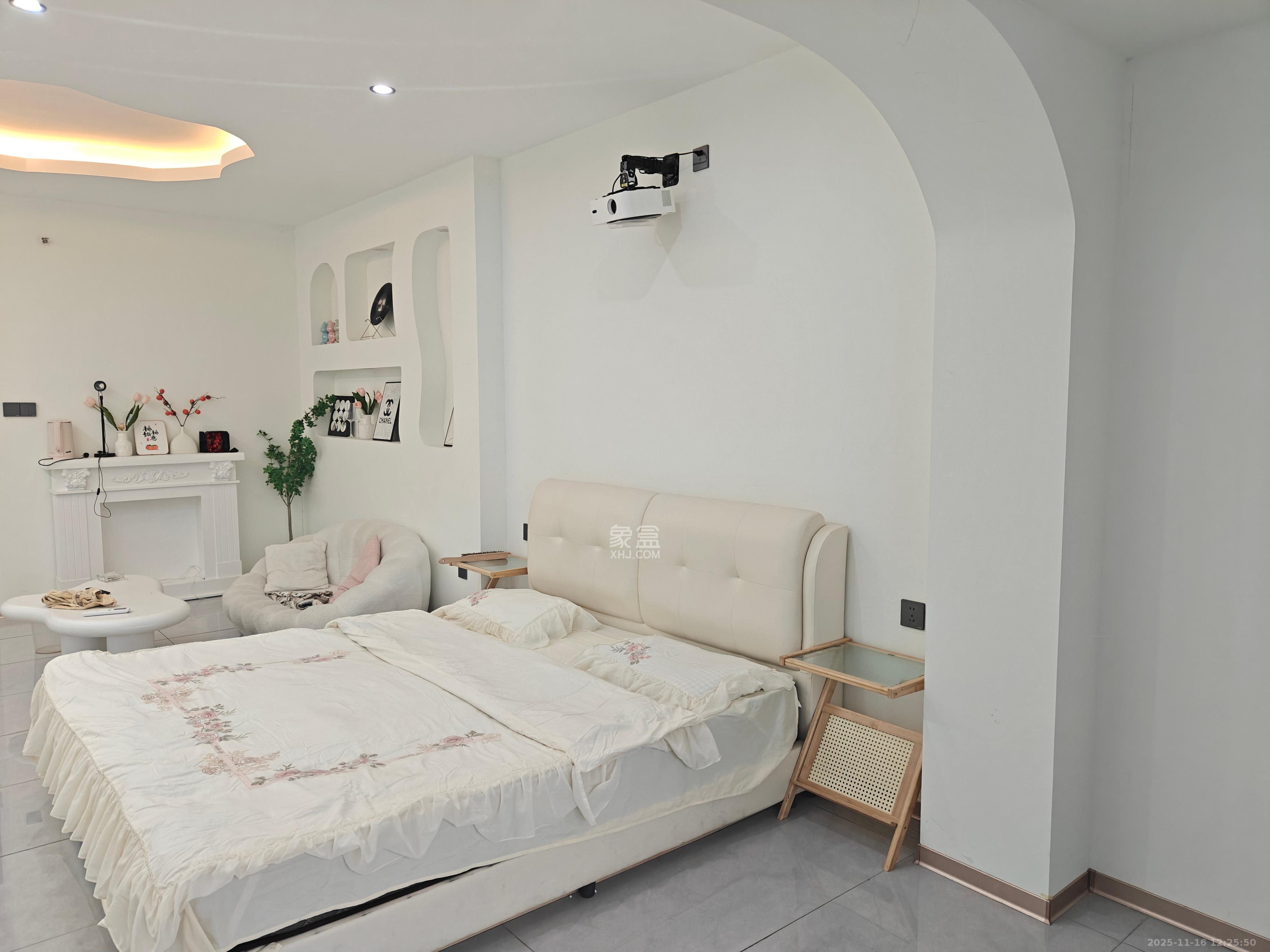 BOBO国际  1室1厅1卫    2300.0元/月室内图