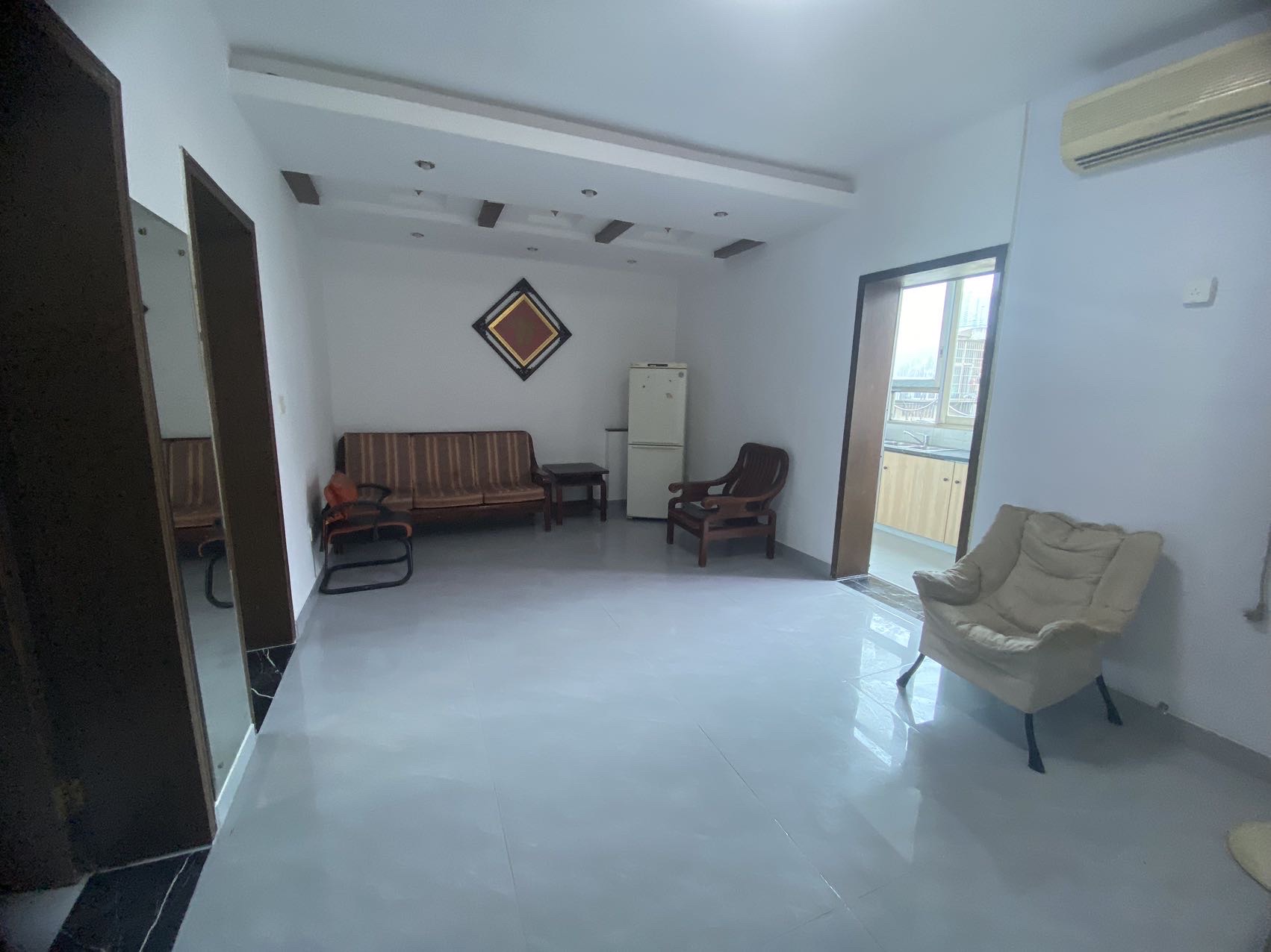 蒋家垅社区  1室1厅1卫    1400.0元/月户型图