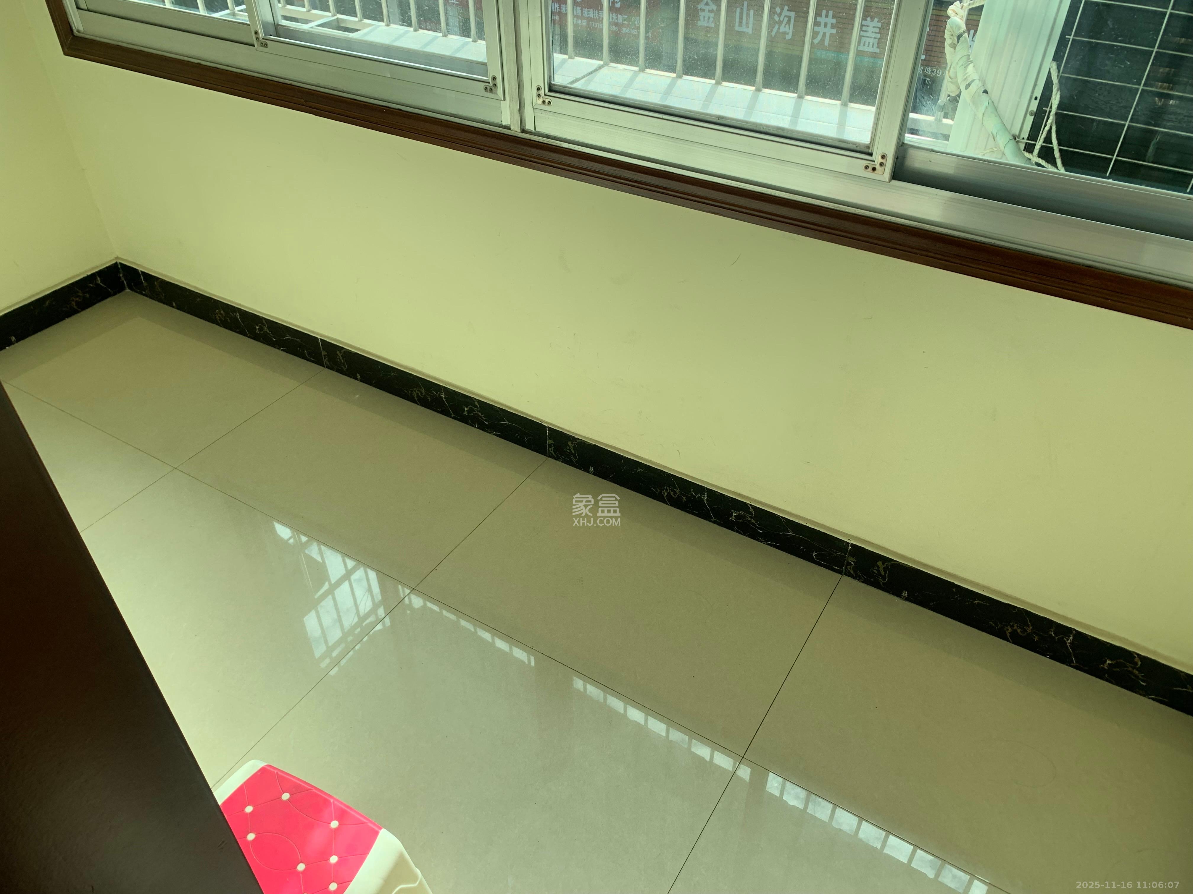 涧塘小区  2室2厅1卫    1700.0元/月室内图