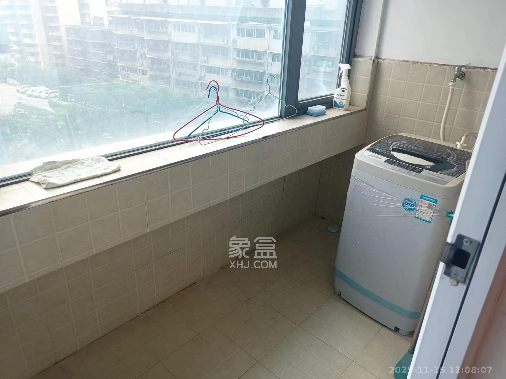 万博汇 1室1厅1卫 1400.0元/月 万博汇 1室1厅1卫 1400.0元/月室内图