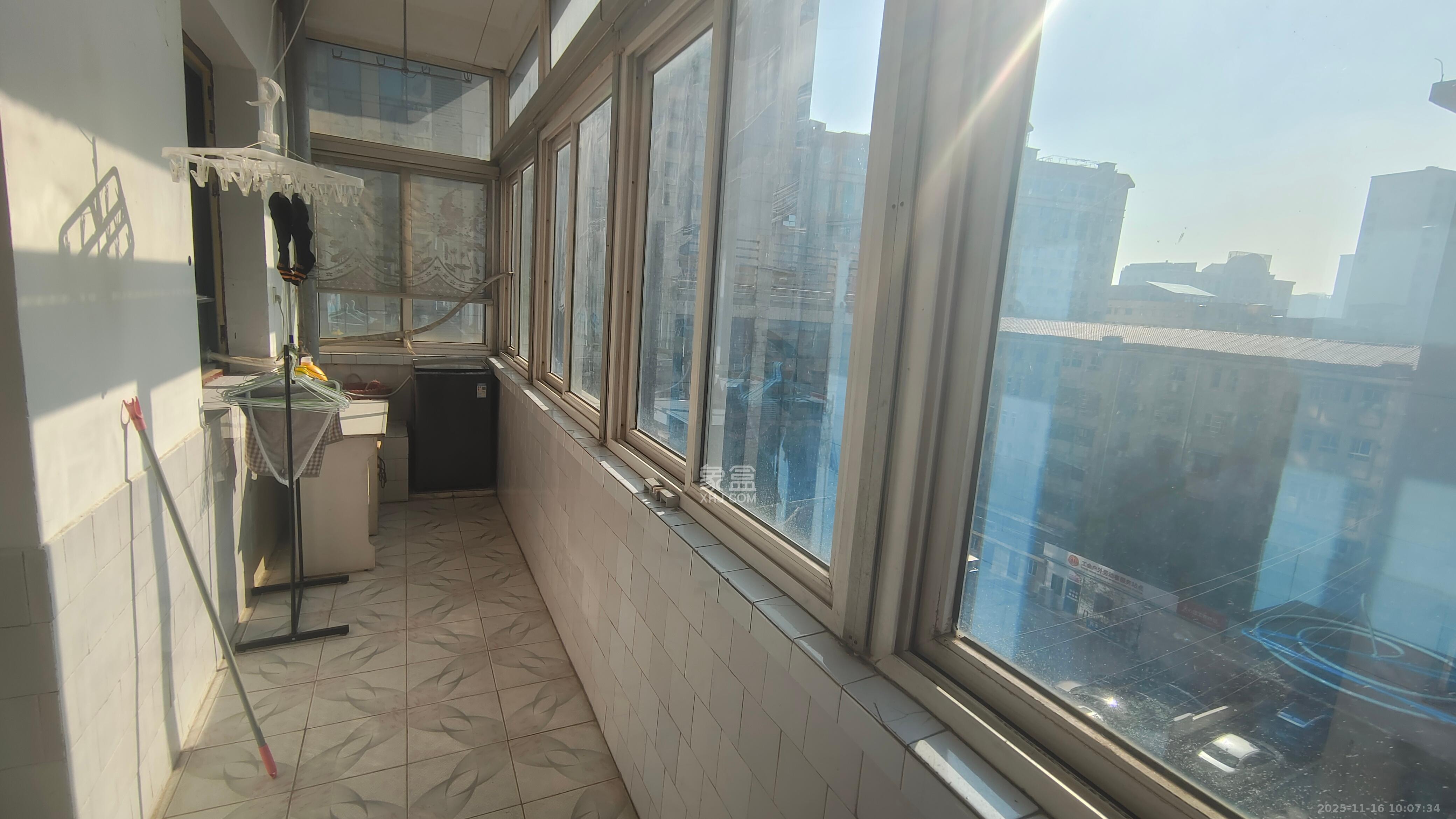 工农新村（工农桥社区）  2室1厅1卫    1300.0元/月室内图