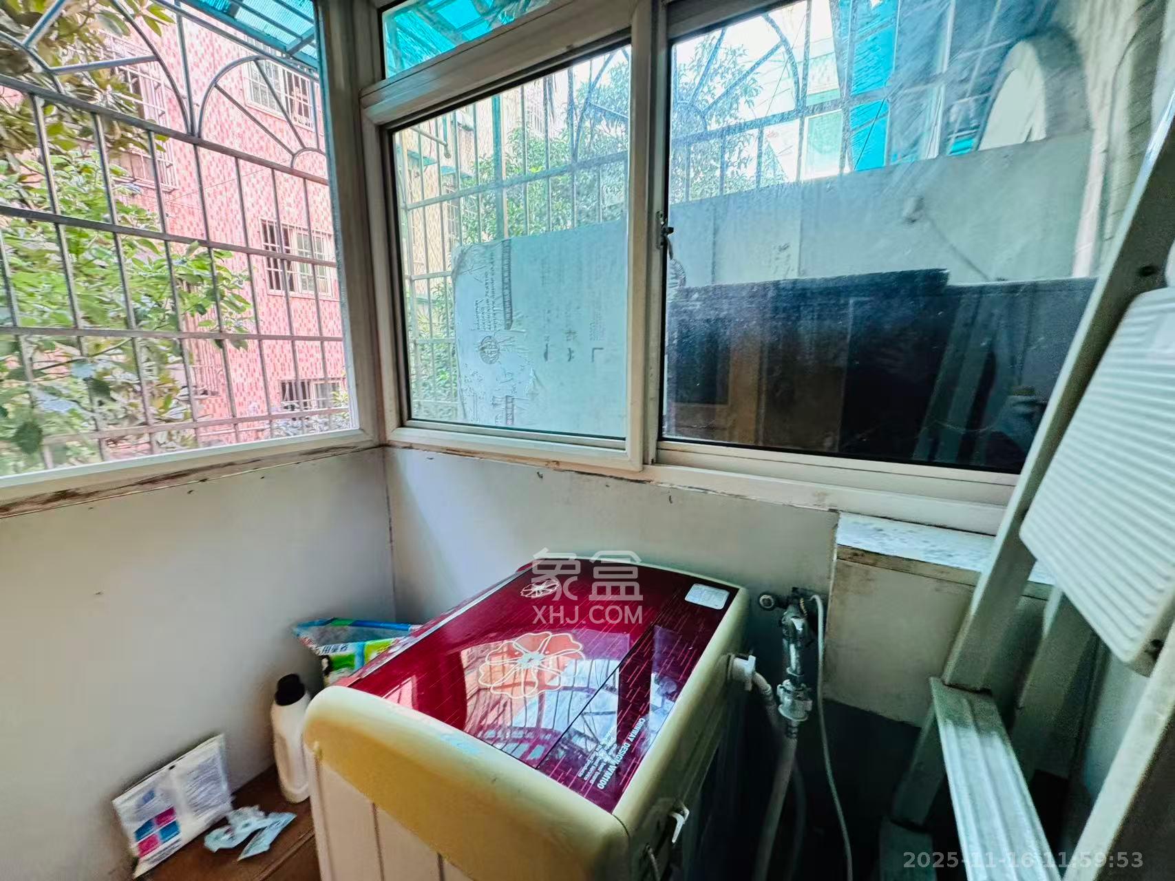 枣子园小区 3室2厅1卫 2800.0元/月 枣子园小区 3室2厅1卫 2800.0元/月室内图