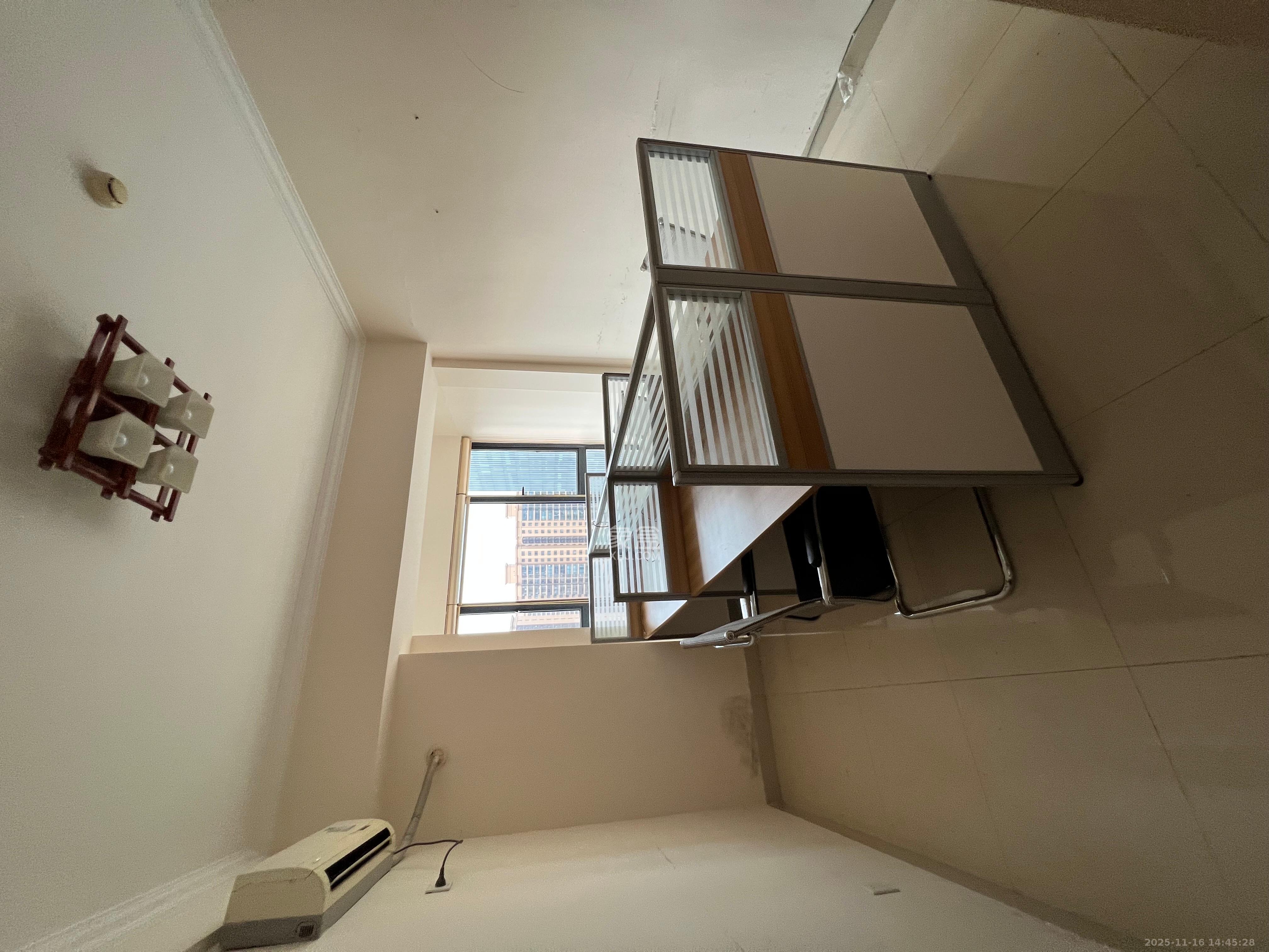 东城港   100.0㎡      5000.0元/月室内图