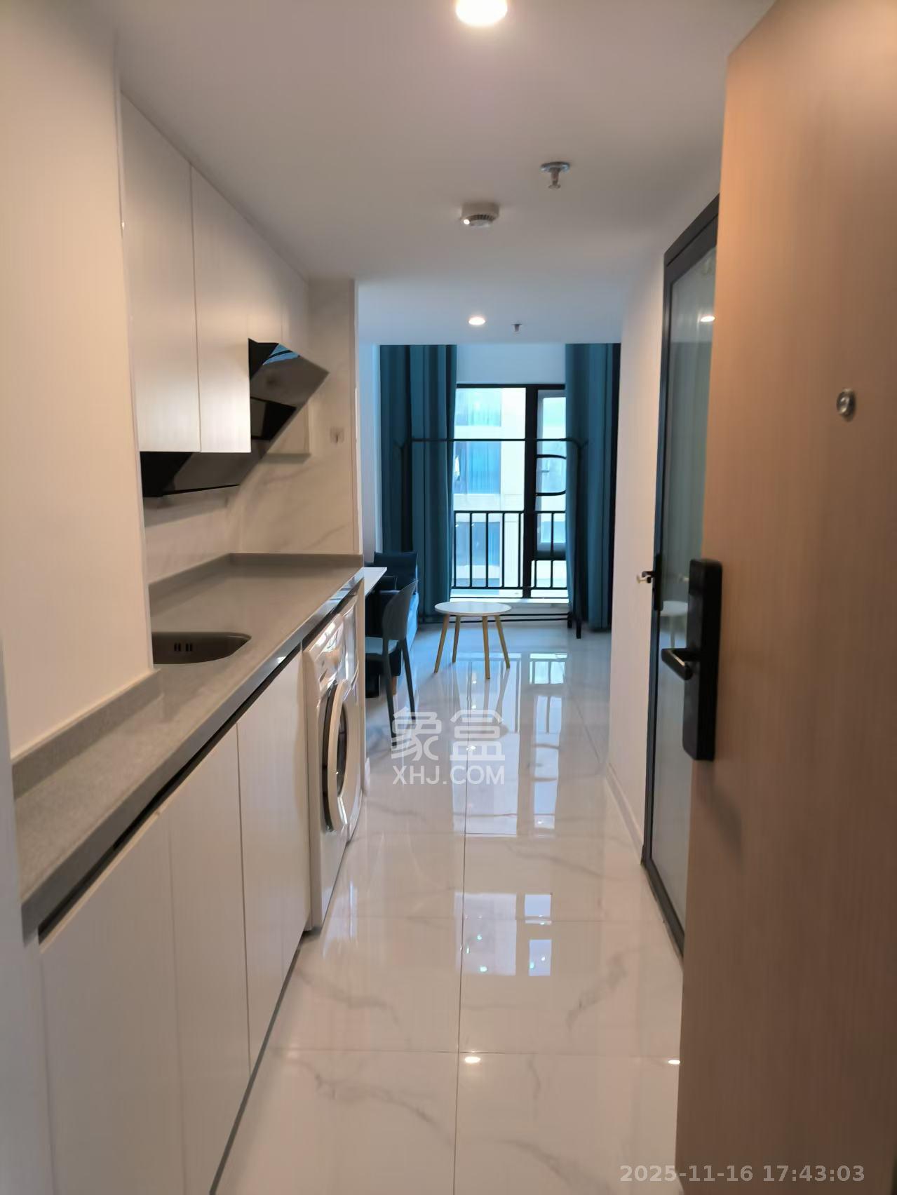 卓越江岸  1室1厅1卫    2000.0元/月室内图