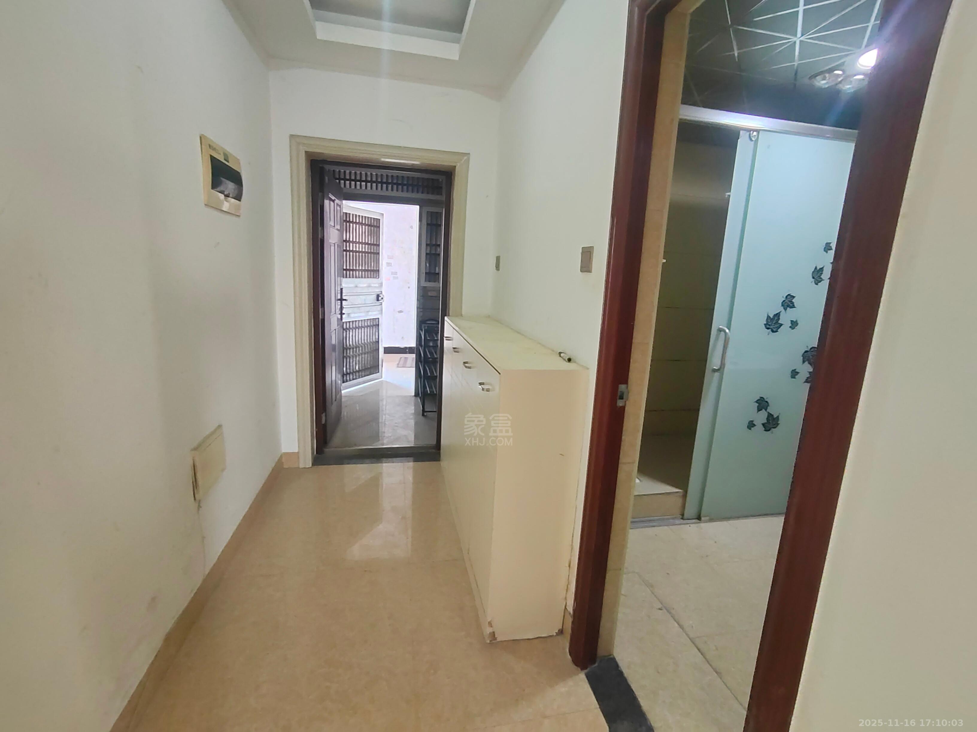 文化园三期  2室2厅1卫    1200.0元/月室内图