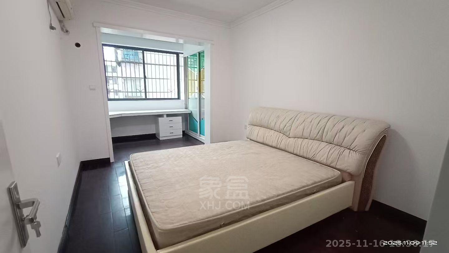 华茂商厦 4室2厅2卫 2500.0元/月 华茂商厦 4室2厅2卫 2500.0元/月室内图