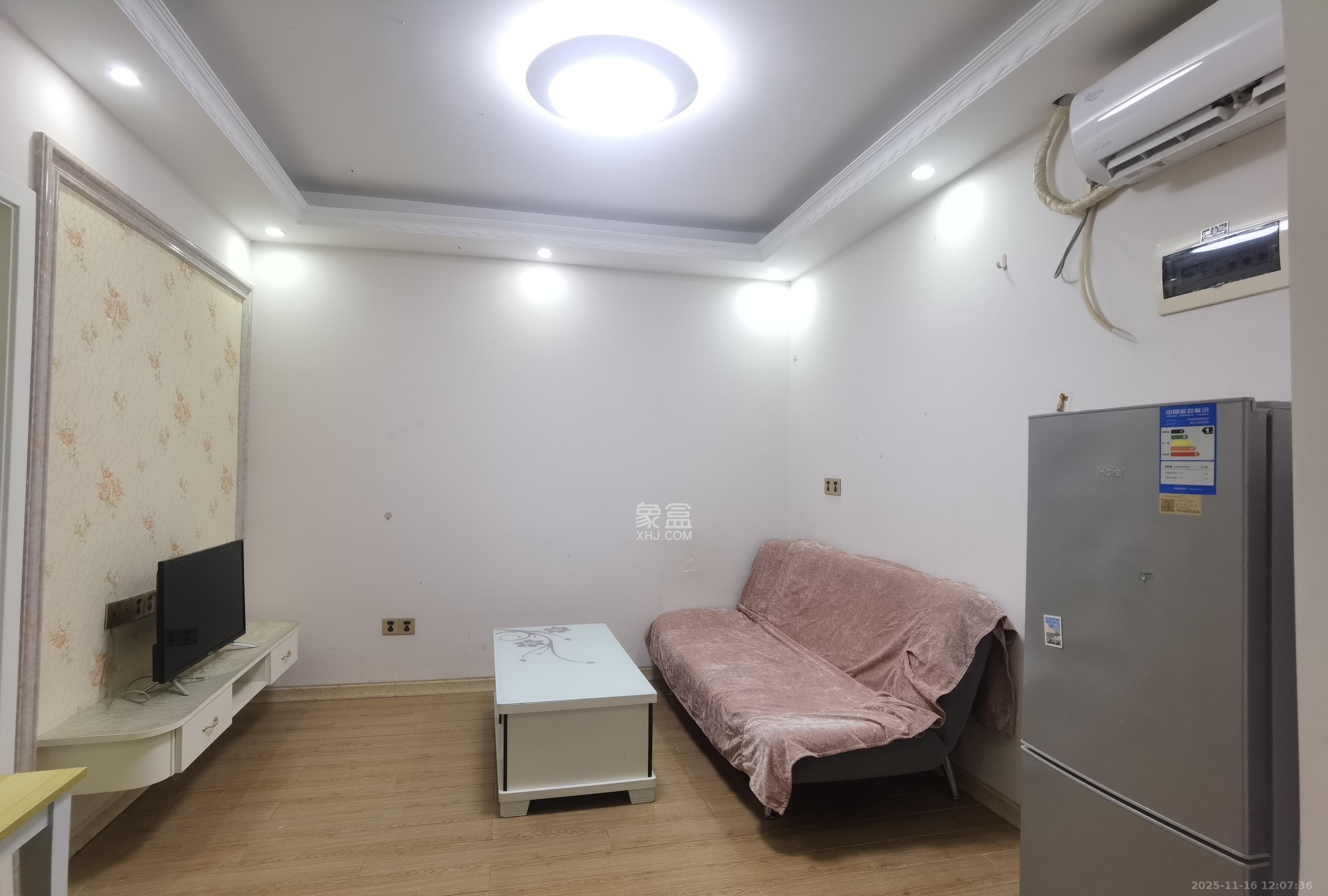 乾源国际  1室1厅1卫    1250.0元/月室内图