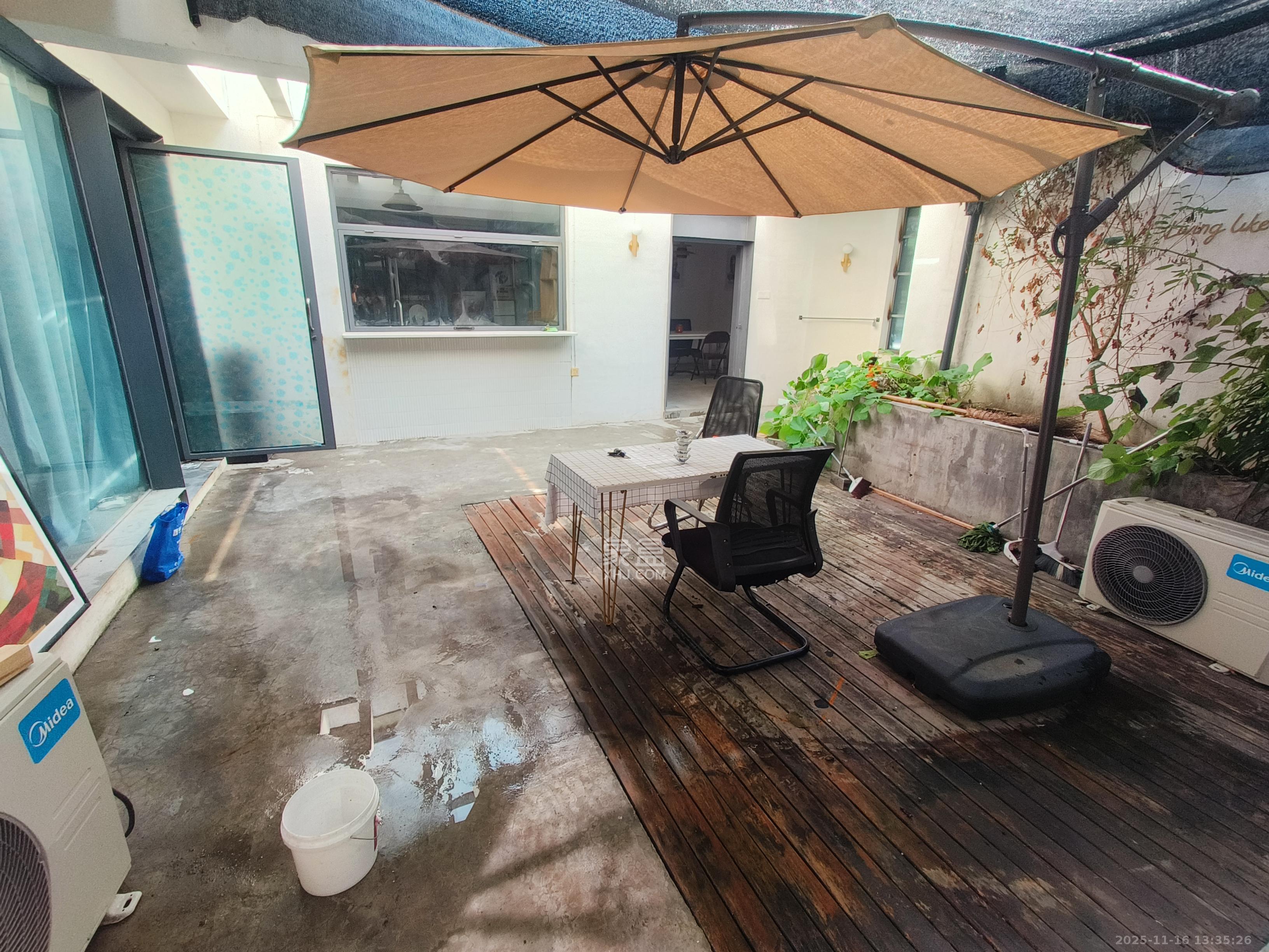 万科城 1室2厅2卫 7000.0元/月 万科城 1室2厅2卫 7000.0元/月室内图