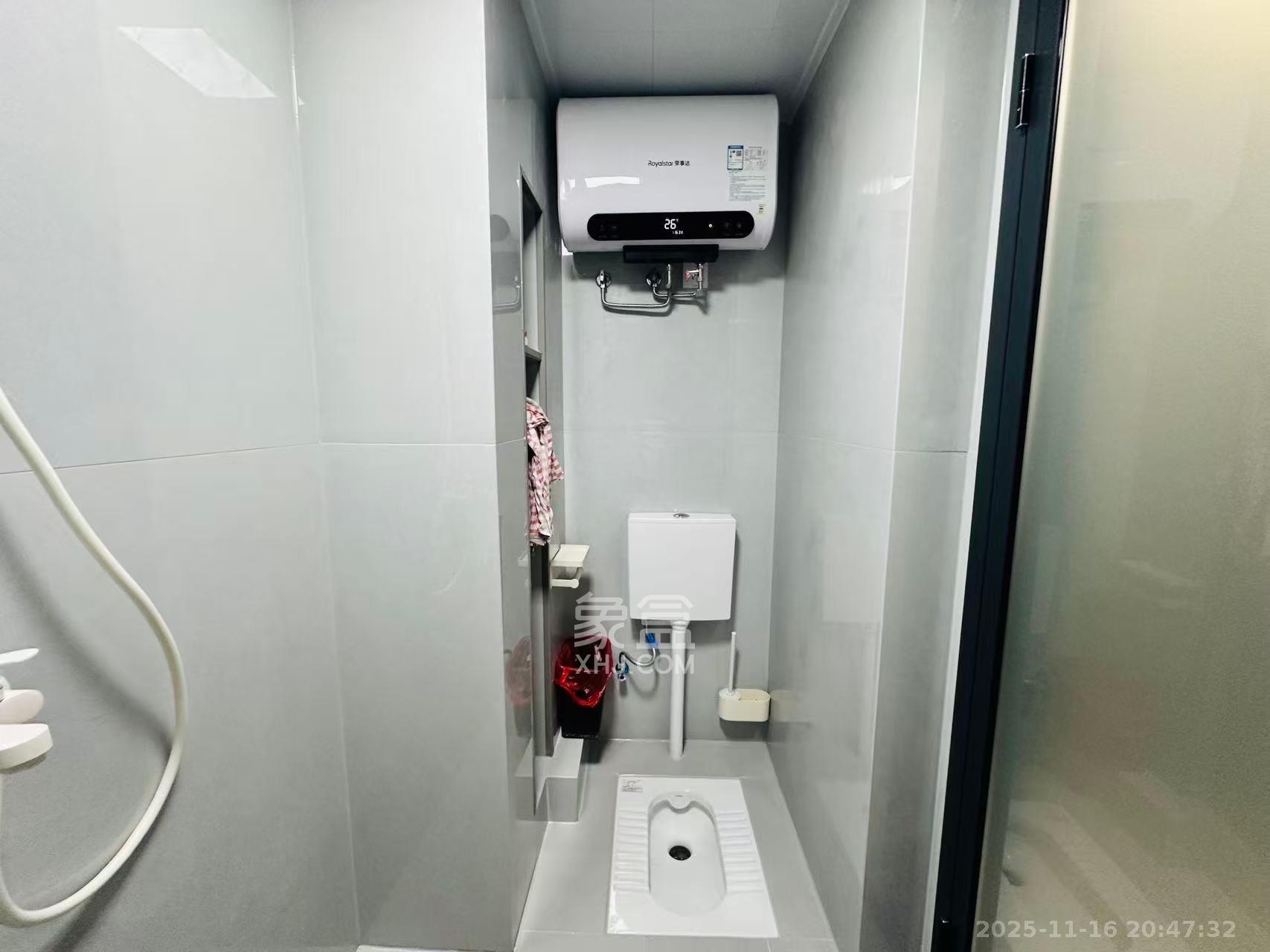 新力铂园（江山云著）  1室1厅1卫    1800.0元/月室内图