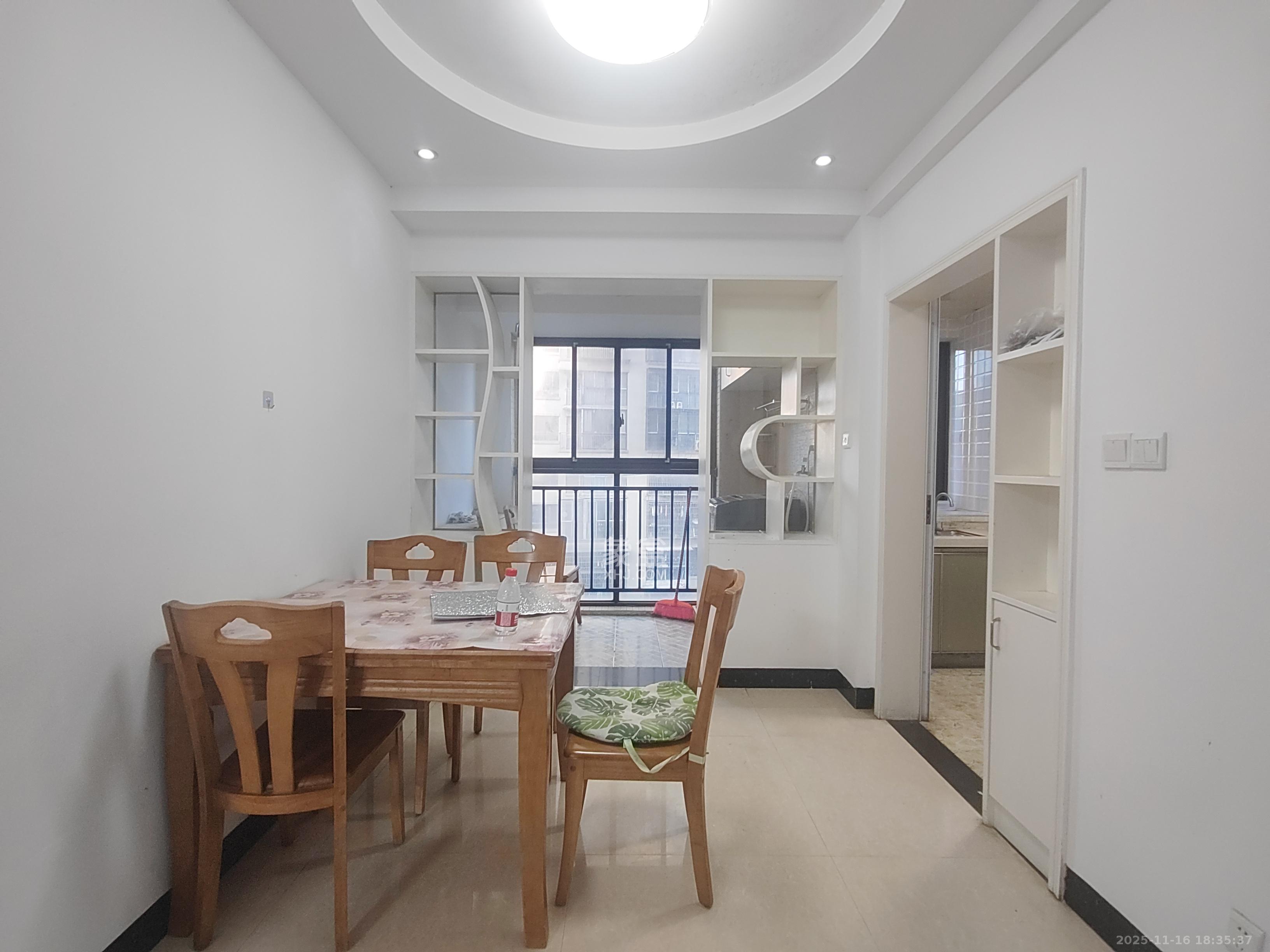 保利麓谷林语E区  3室2厅1卫    2350.0元/月室内图