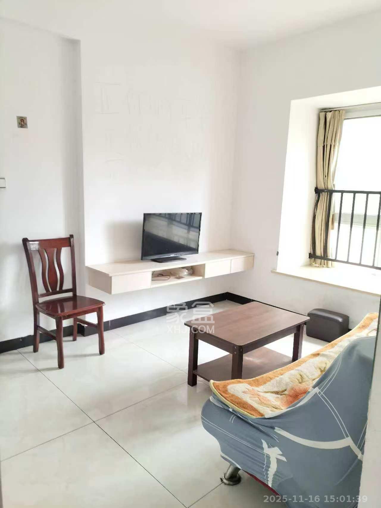 家兴苑 2室2厅1卫 1500.0元/月 家兴苑 2室2厅1卫 1500.0元/月室内图