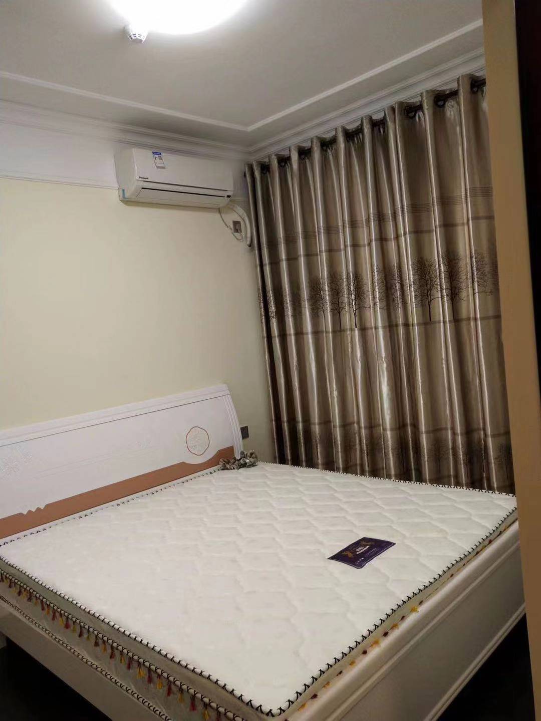 滨江海岸三期  2室2厅2卫    3200.0元/月室内图