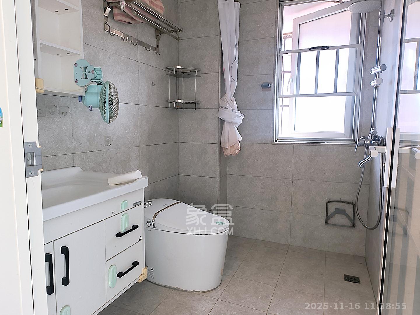 哈佛小镇（五矿哈佛小镇）  4室2厅2卫    2200.0元/月室内图