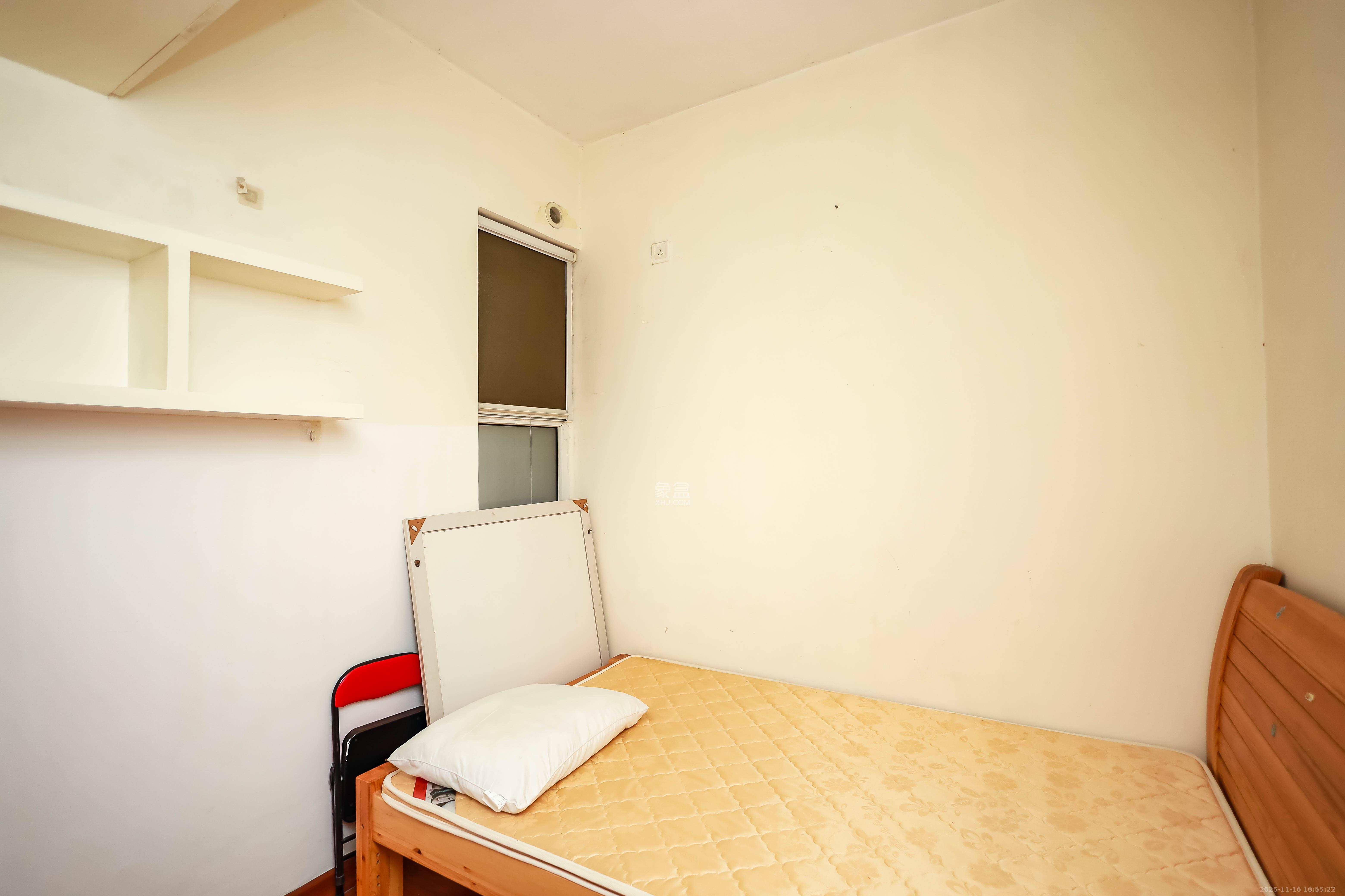 联美品格 3室2厅2卫 83.8万 联美品格 3室2厅2卫 83.8万卧室