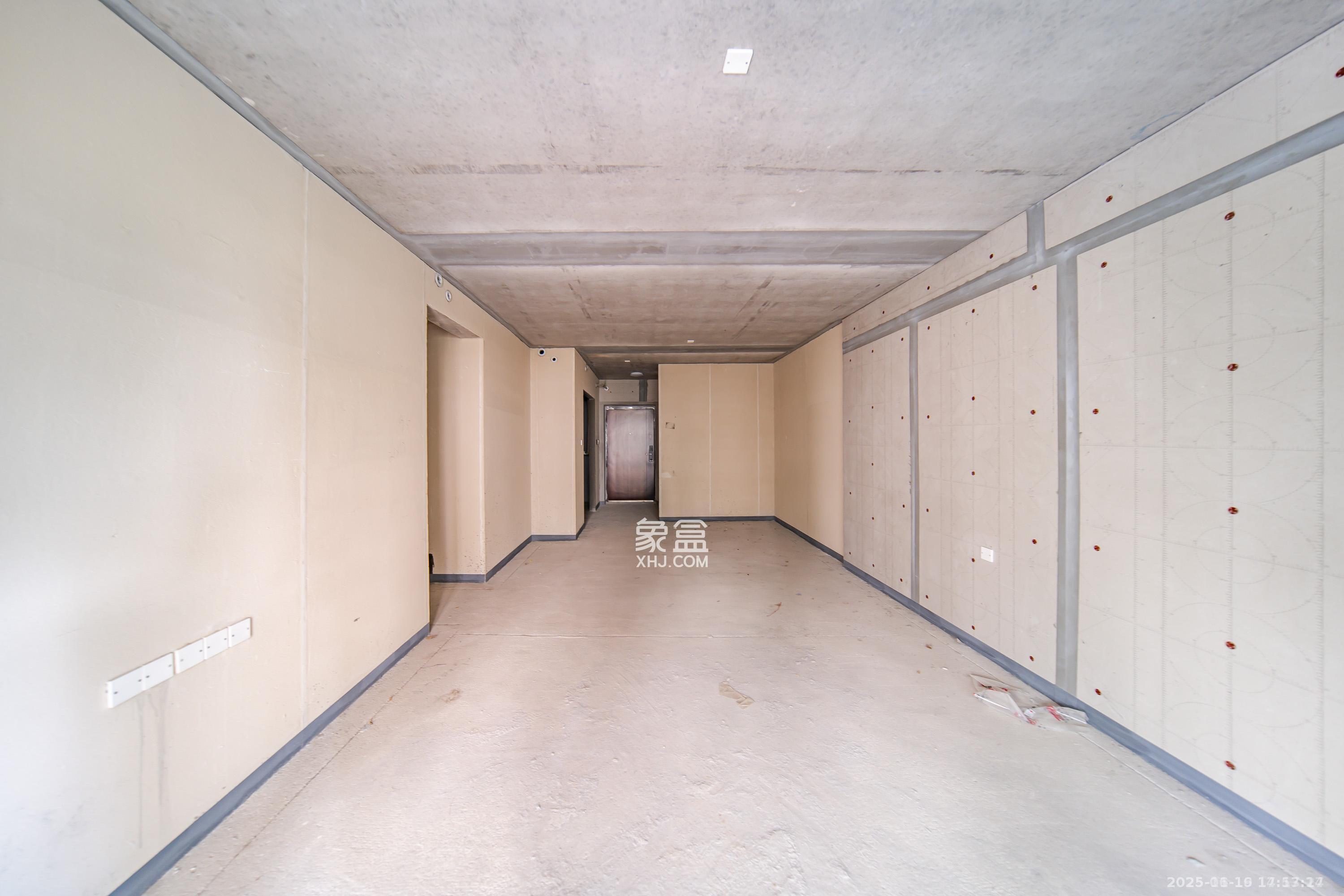 保利长交锦上  3室2厅1卫    1500.0元/月室内图