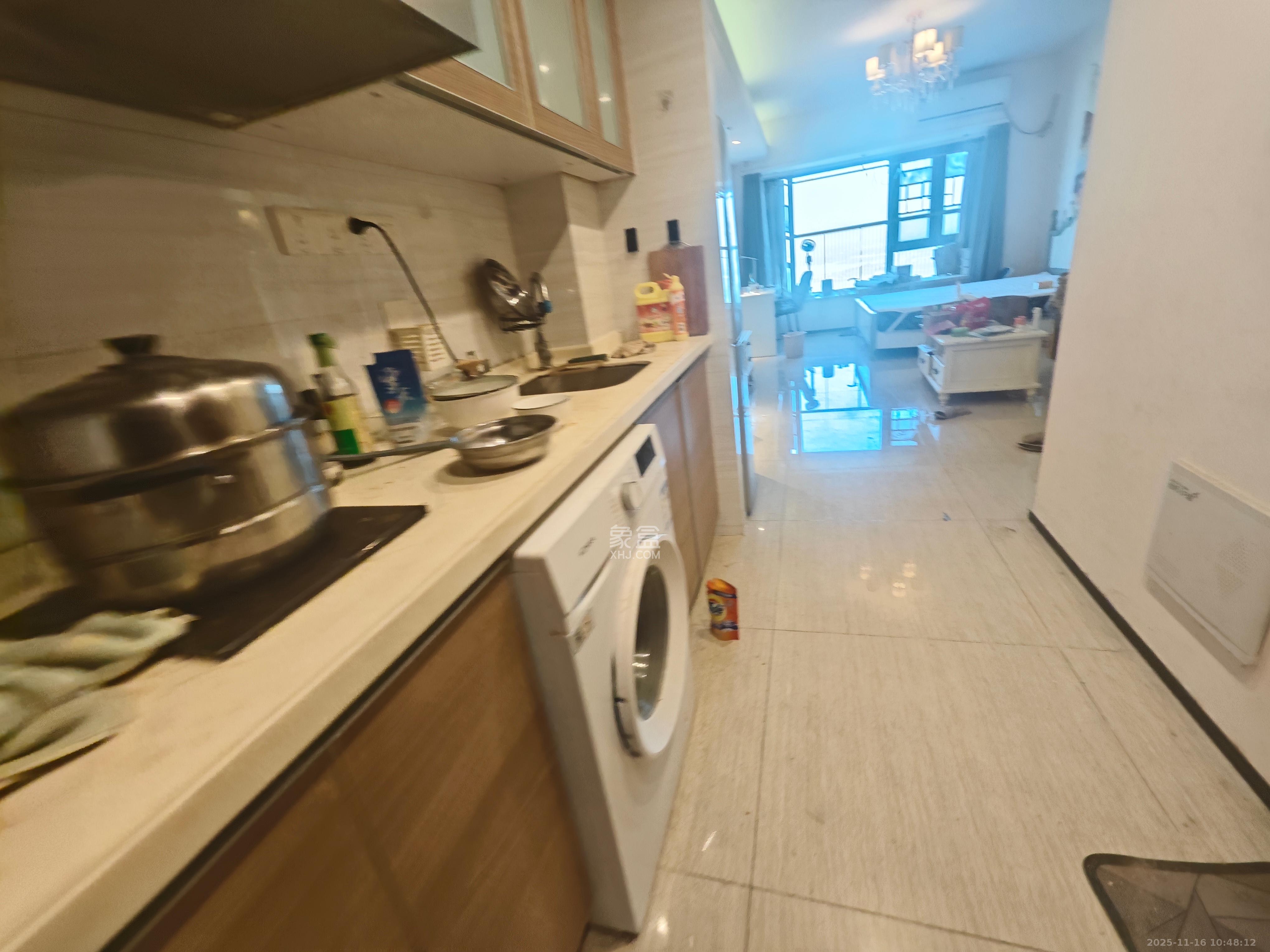 恒大翡翠华庭  1室1厅1卫    1400.0元/月室内图