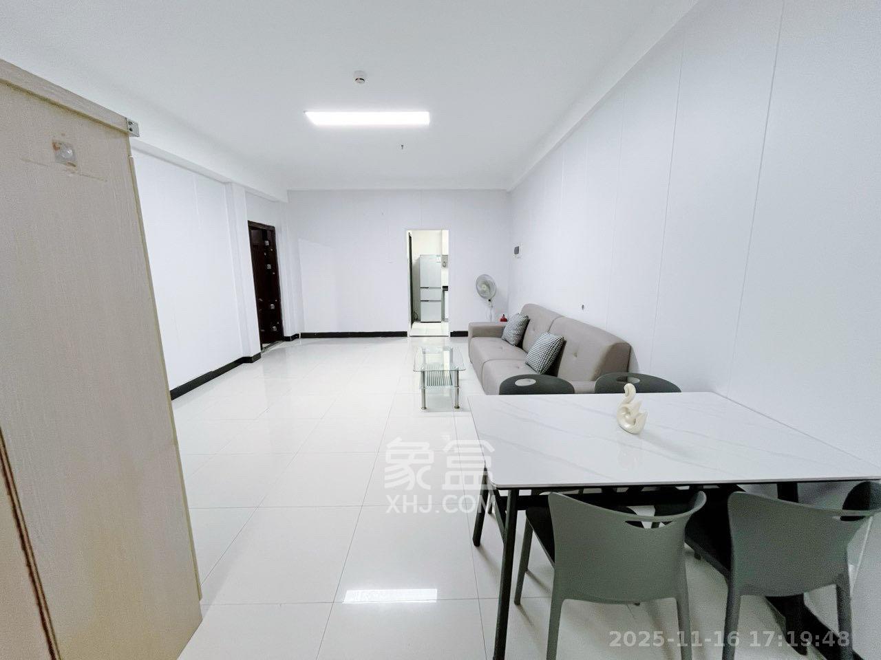 湘聚大厦  1室1厅1卫    1800.0元/月