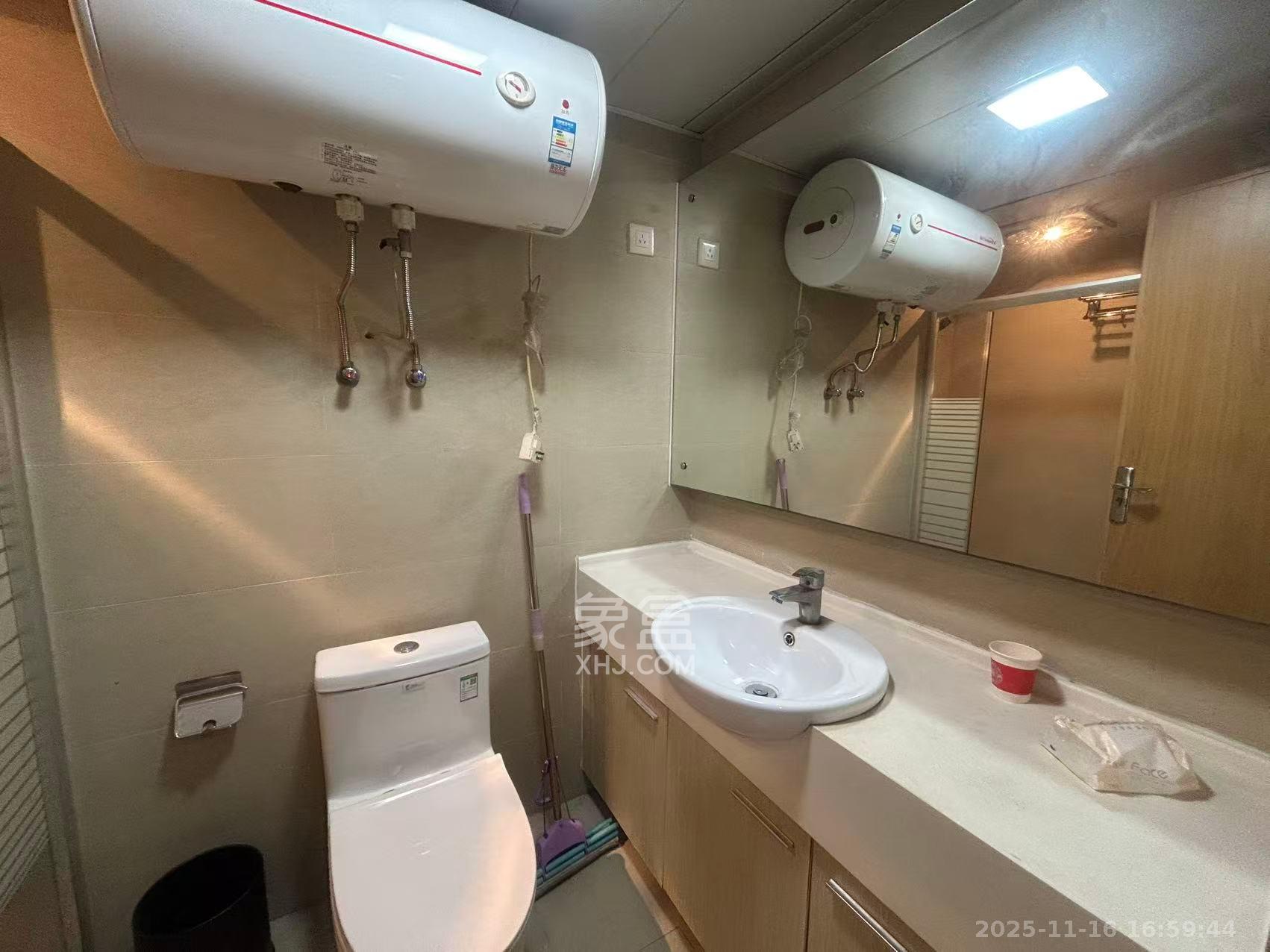 德庆水韵山城  1室1厅1卫    1200.0元/月室内图