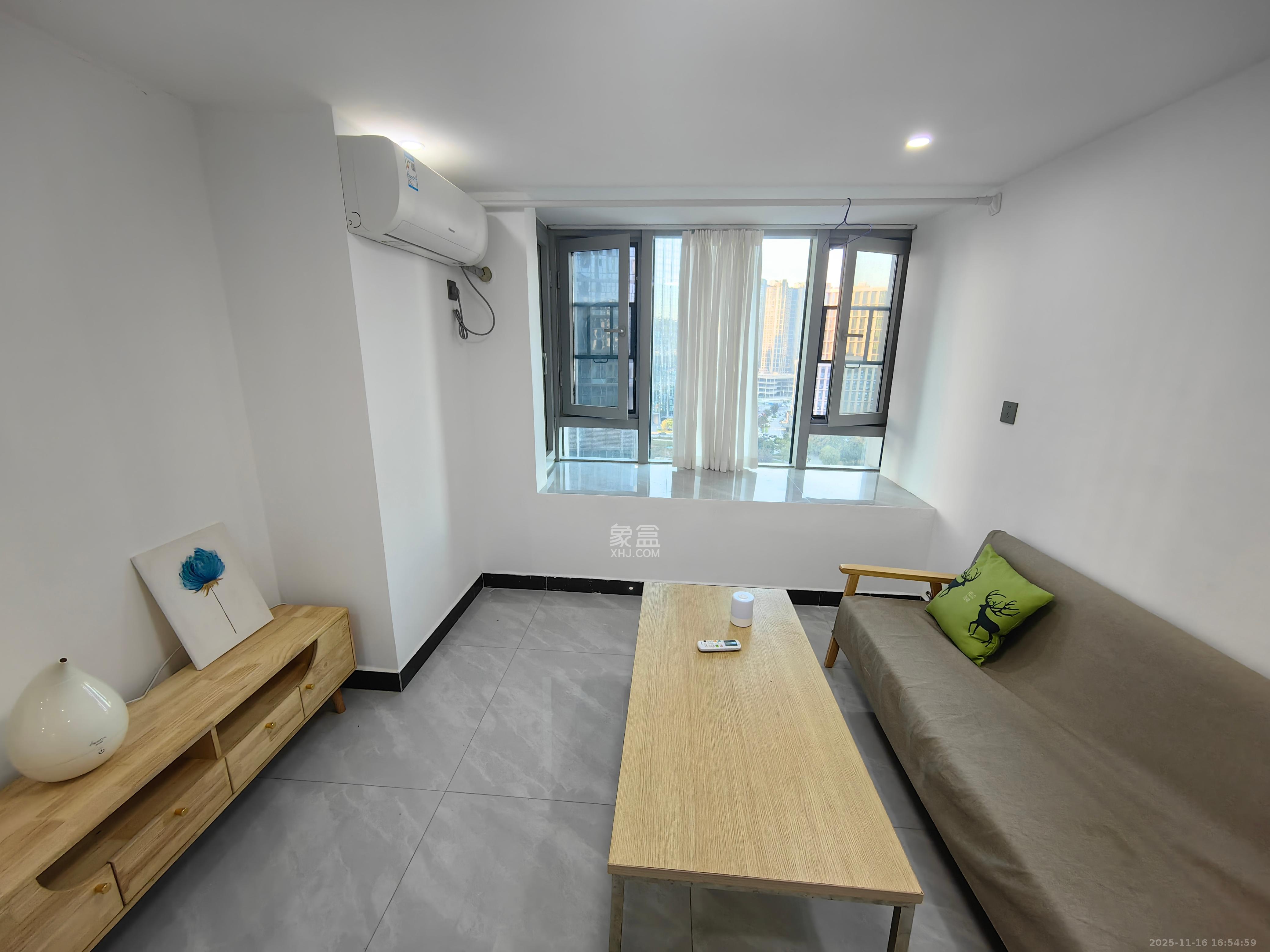 福晟翡翠湾  2室1厅1卫    1900.0元/月室内图