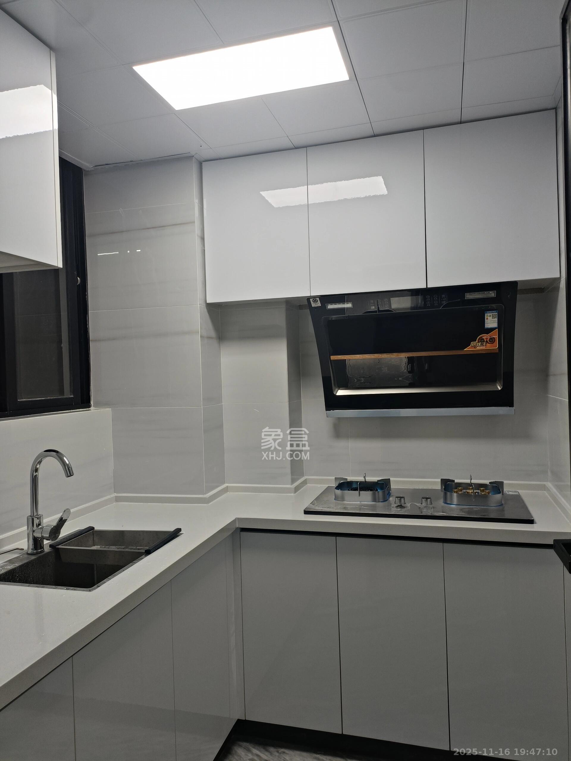 君悦新天地  2室1厅1卫    2600.0元/月室内图