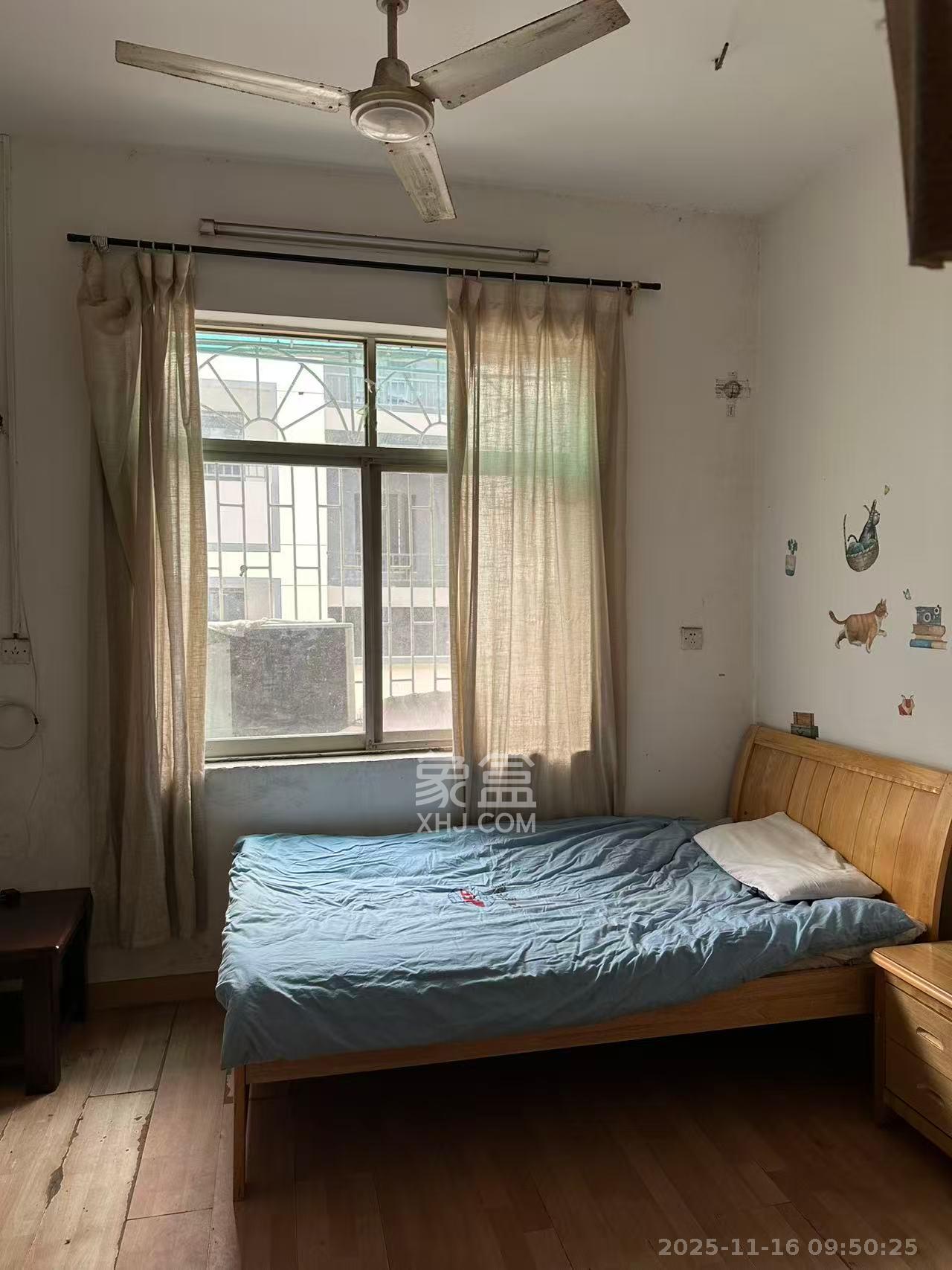 湘农桥社区  3室2厅1卫    1500.0元/月室内图